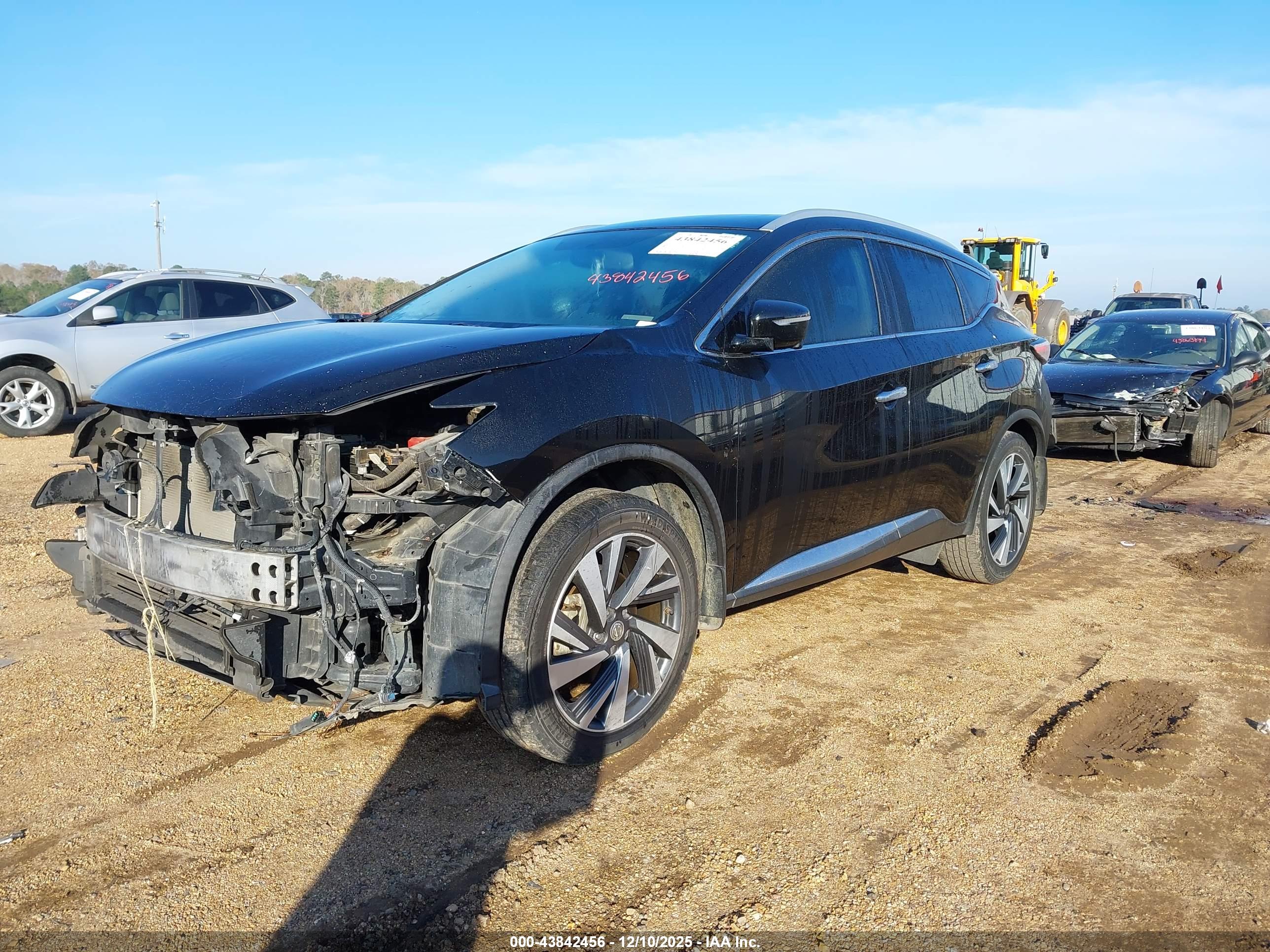 NISSAN MURANO image 2