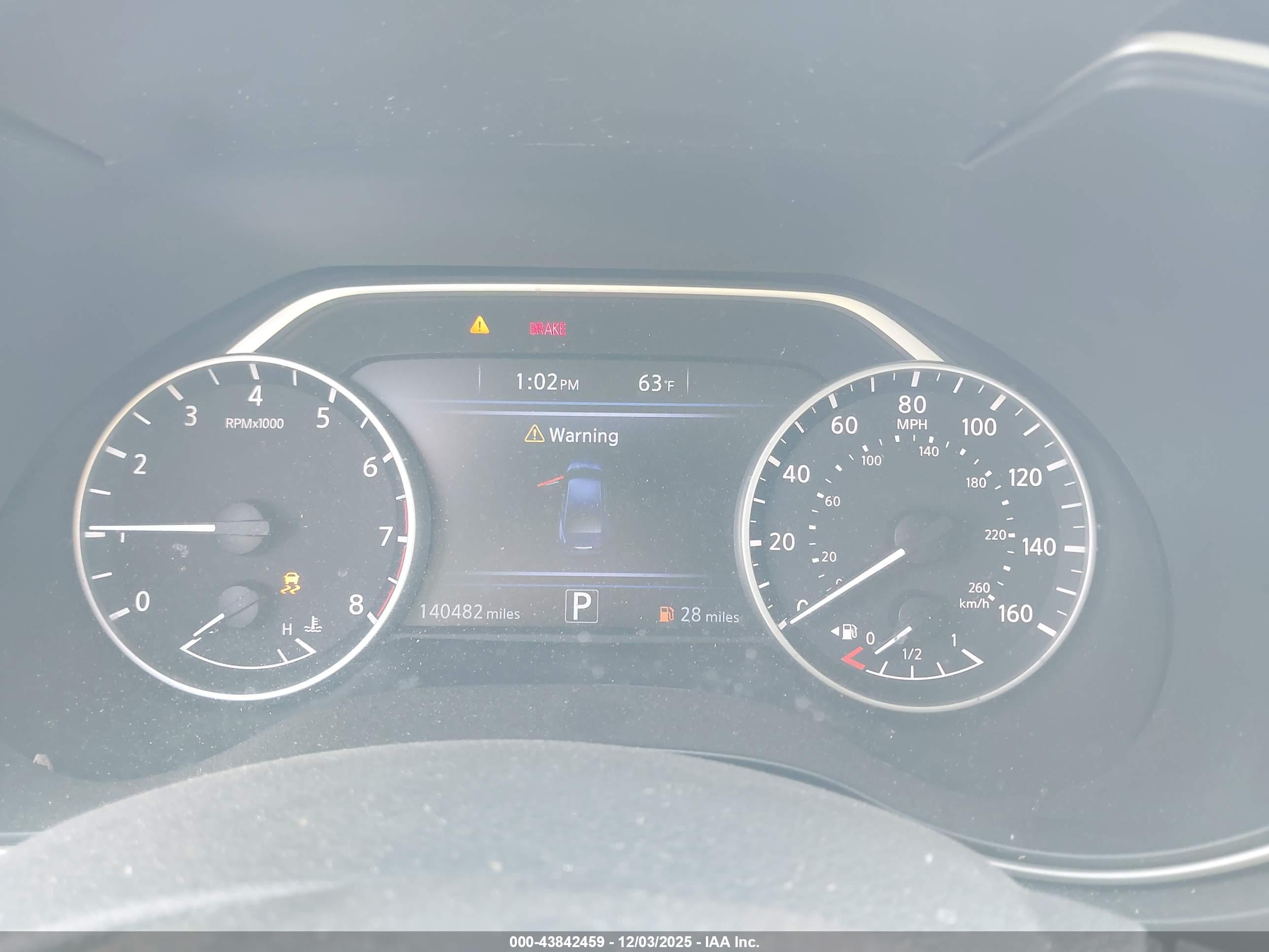 NISSAN MAXIMA image 7
