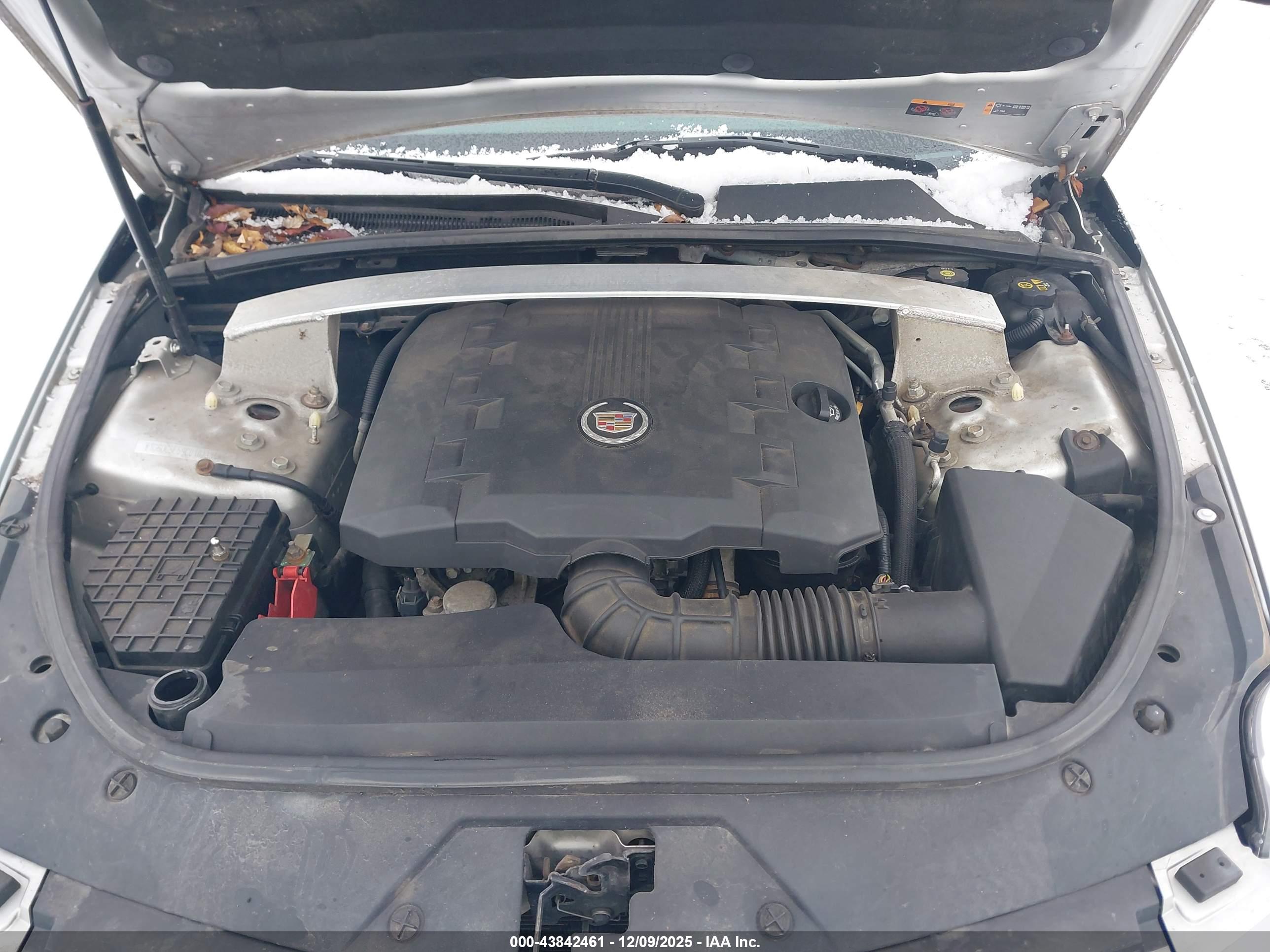CADILLAC CTS image 10