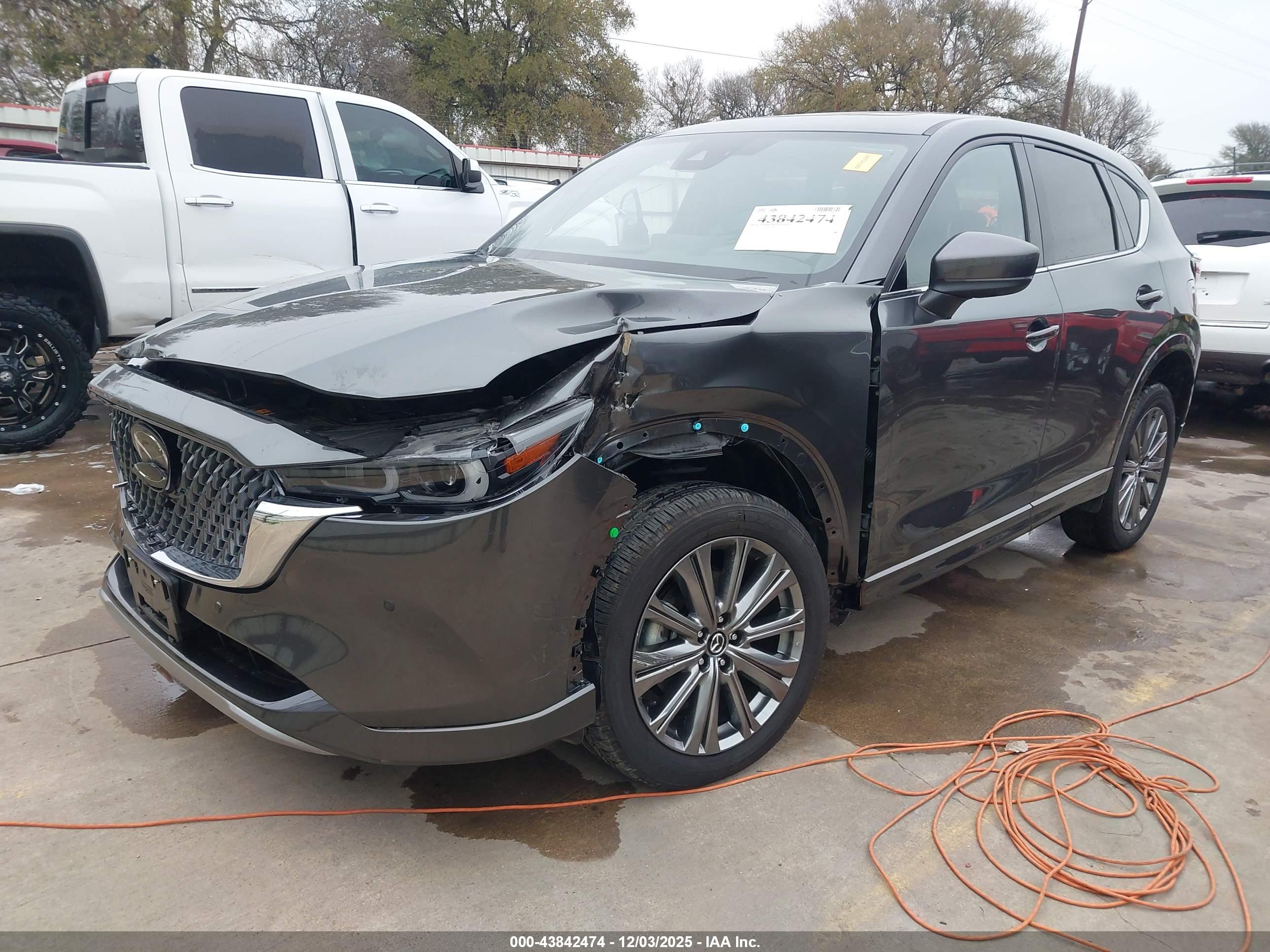 MAZDA CX-5 image 2