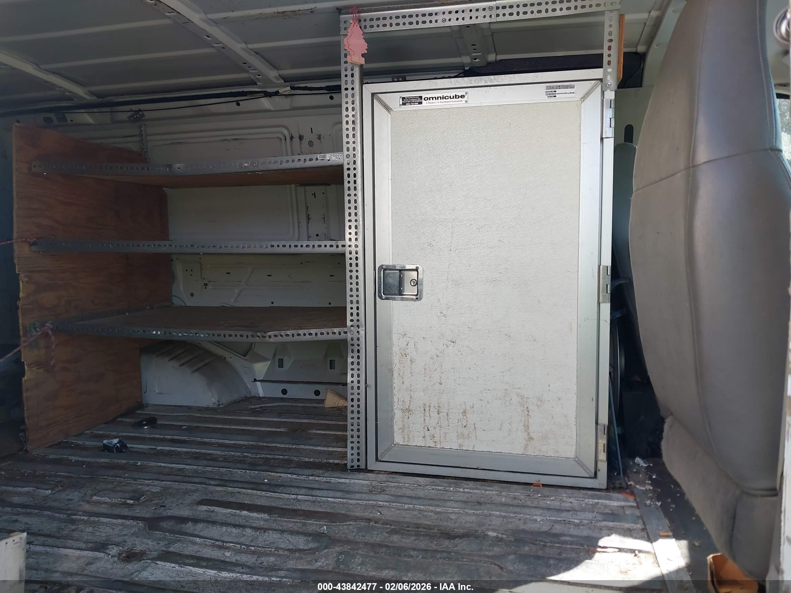 FORD E-350 image 8