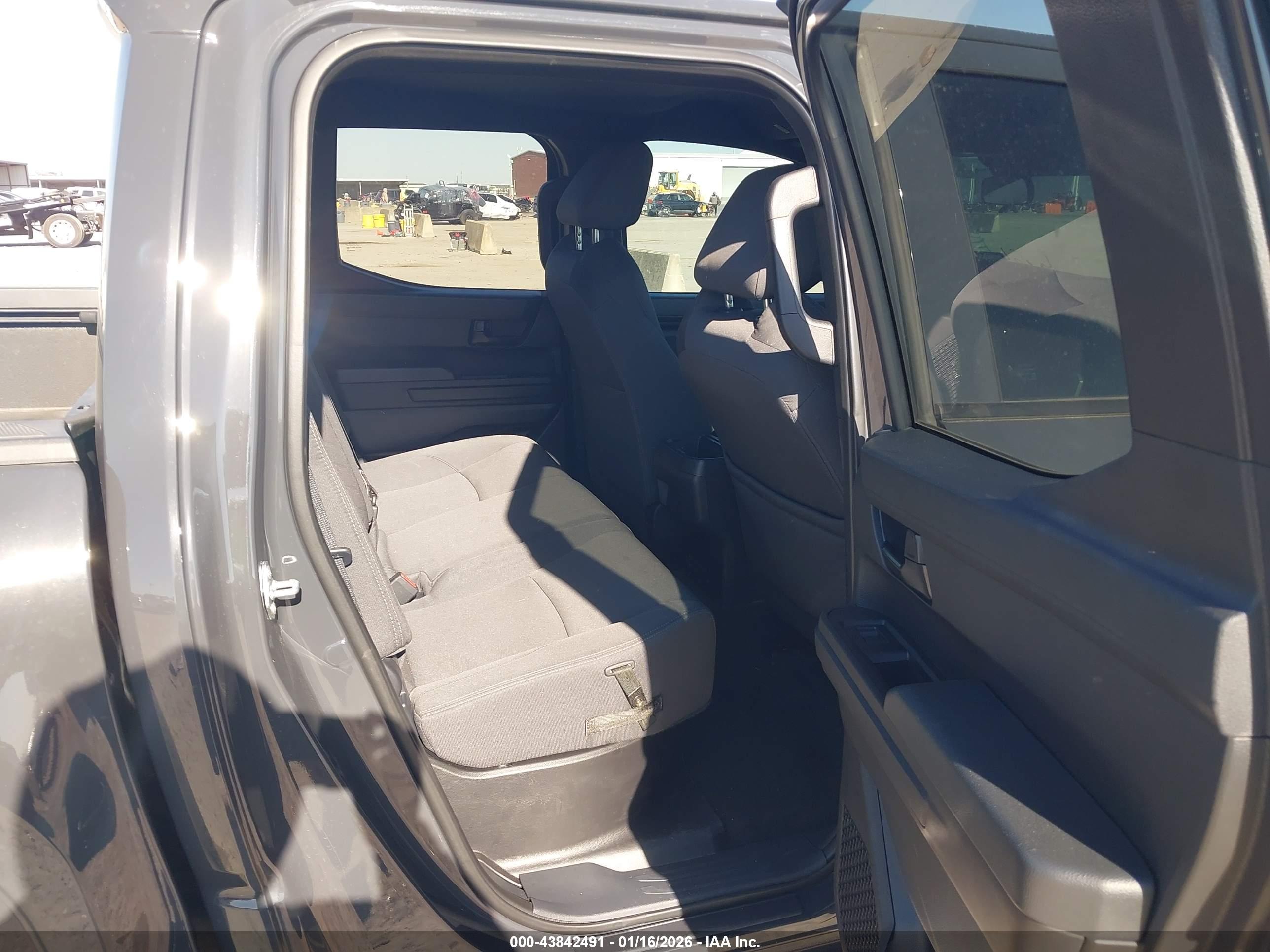 TOYOTA TACOMA image 8