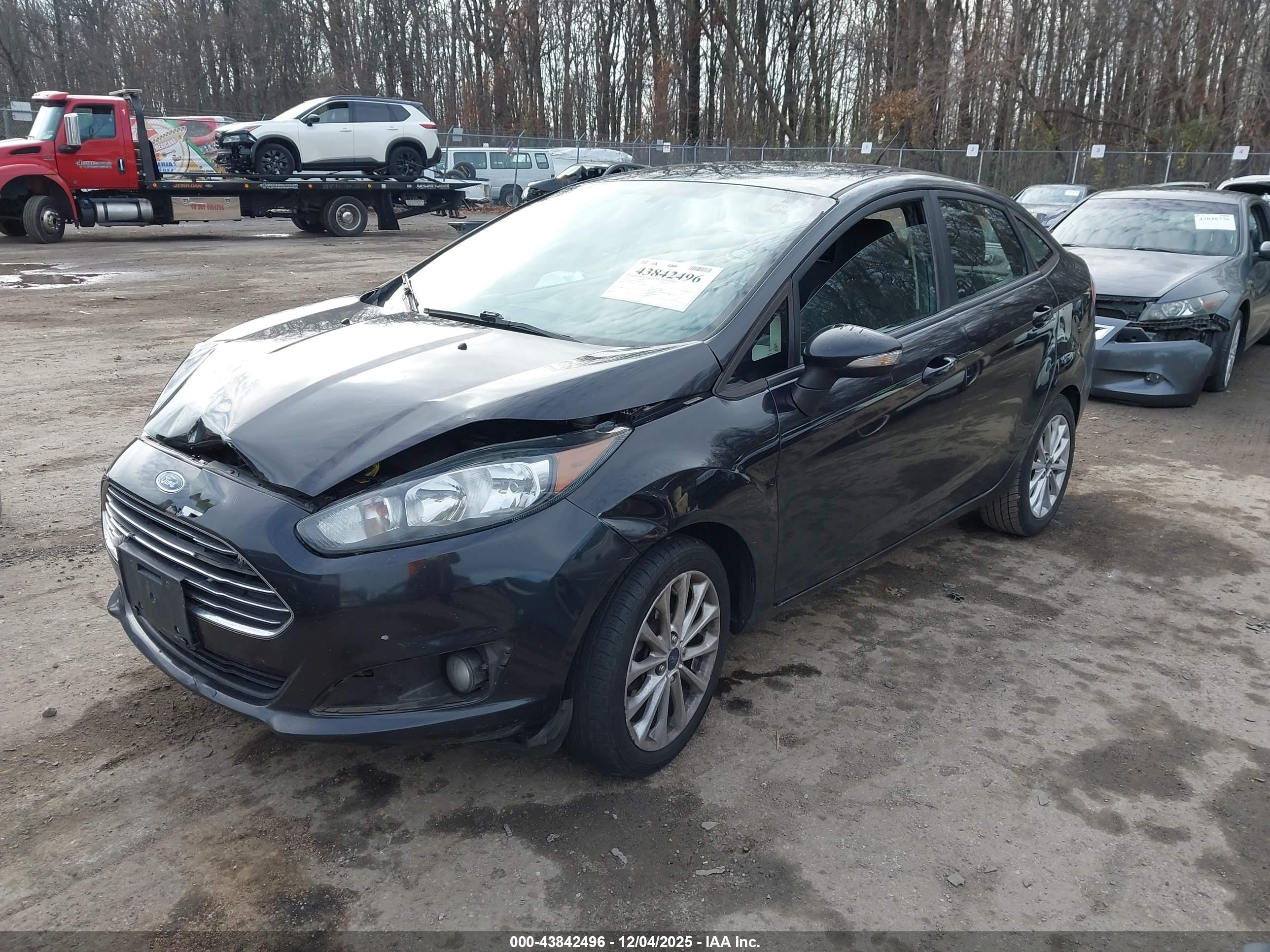 FORD FIESTA image 2