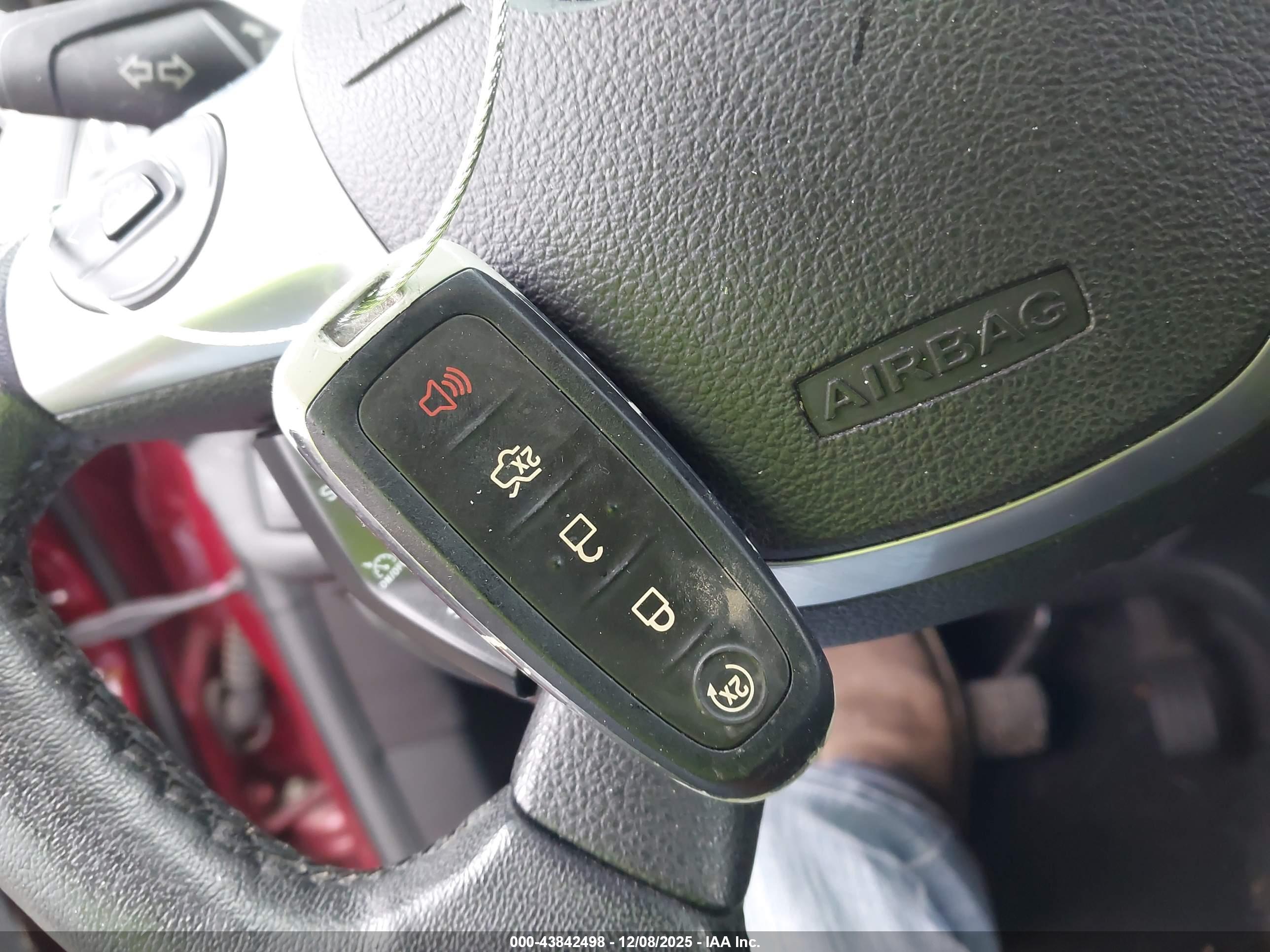 FORD ESCAPE image 11