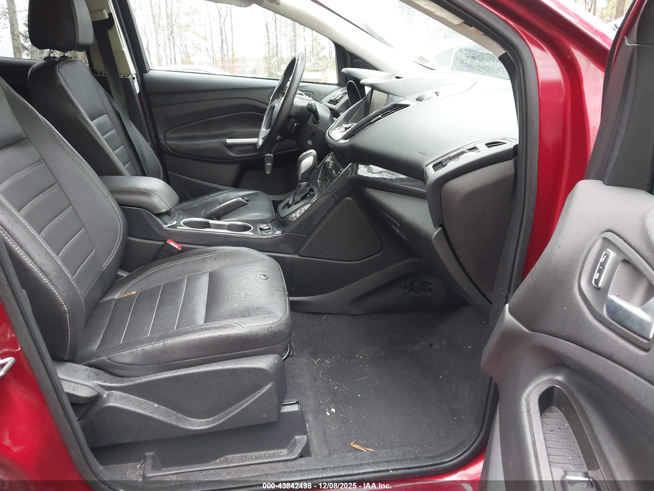 FORD ESCAPE image 5