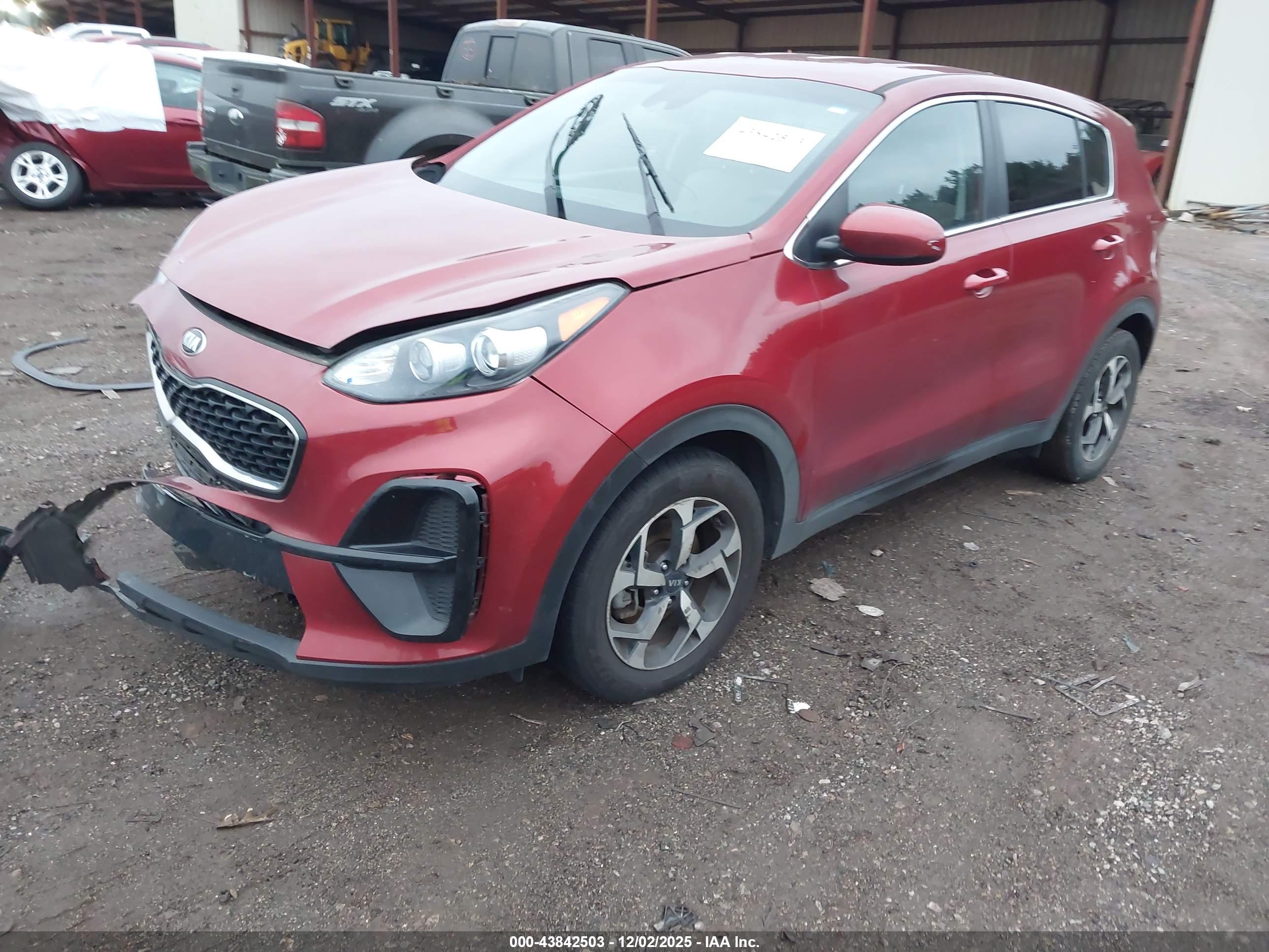 KIA SPORTAGE image 2