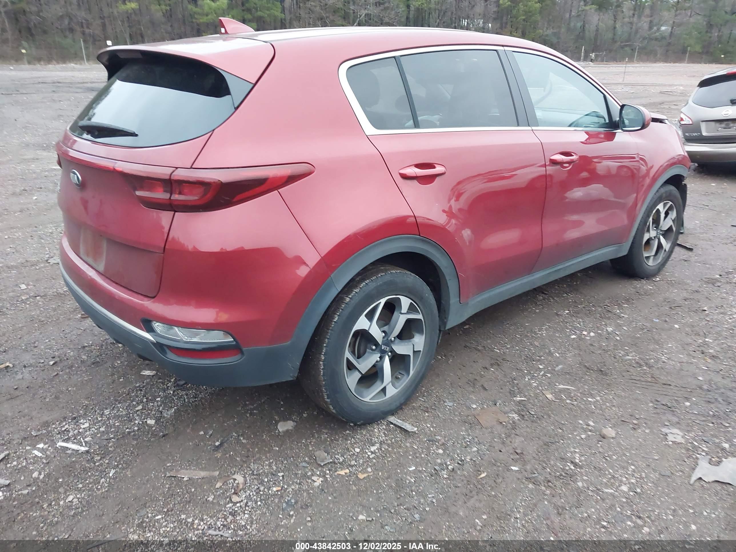 KIA SPORTAGE image 4