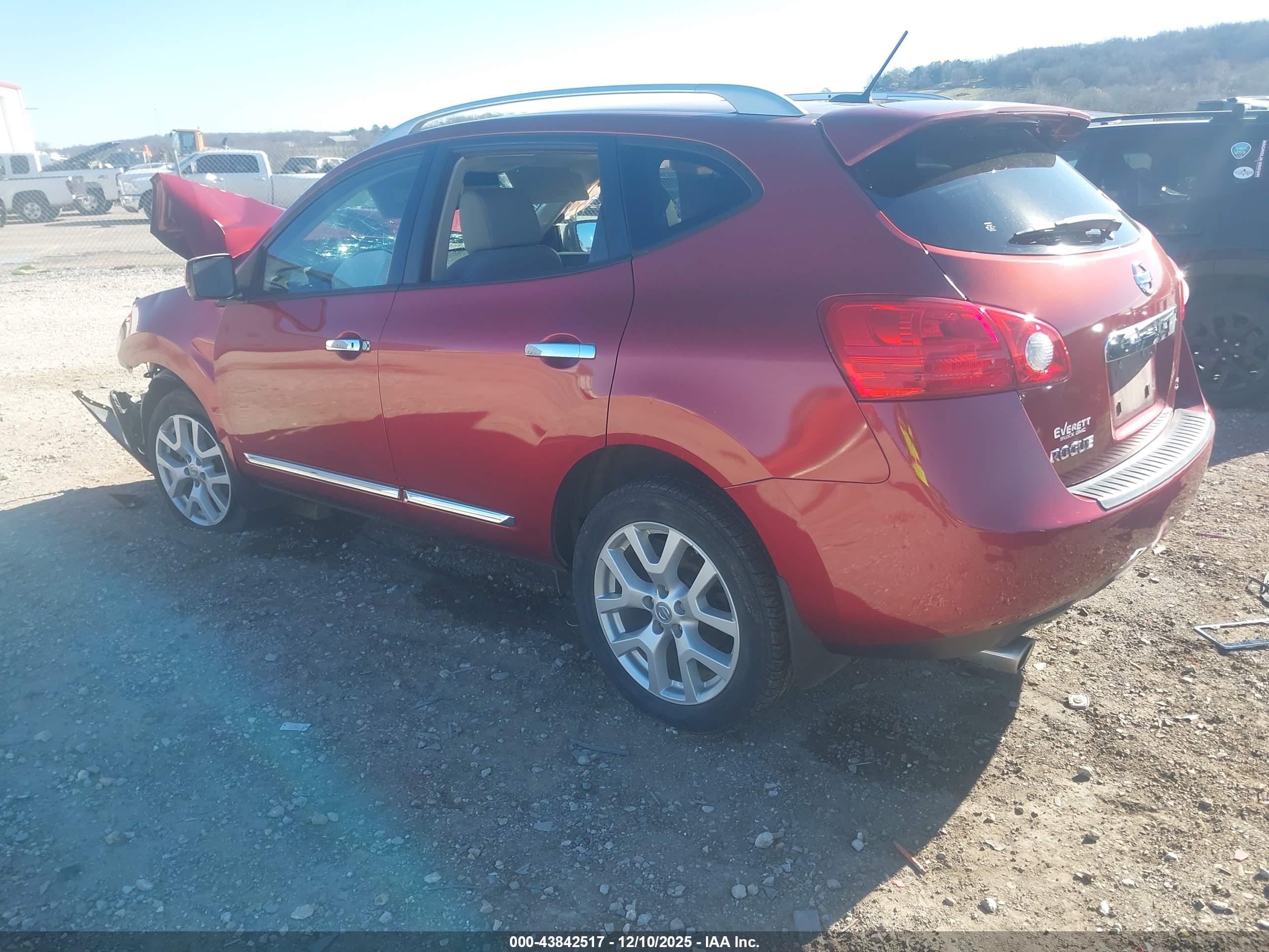 NISSAN ROGUE image 3