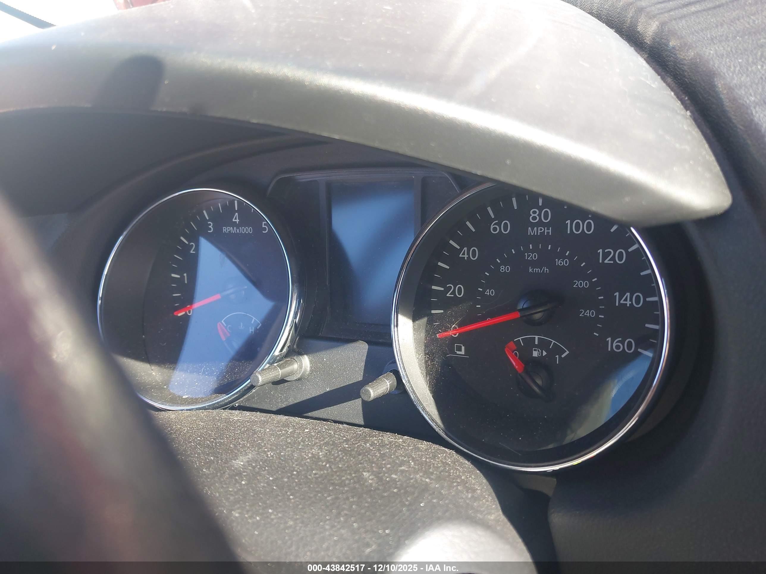 NISSAN ROGUE image 7