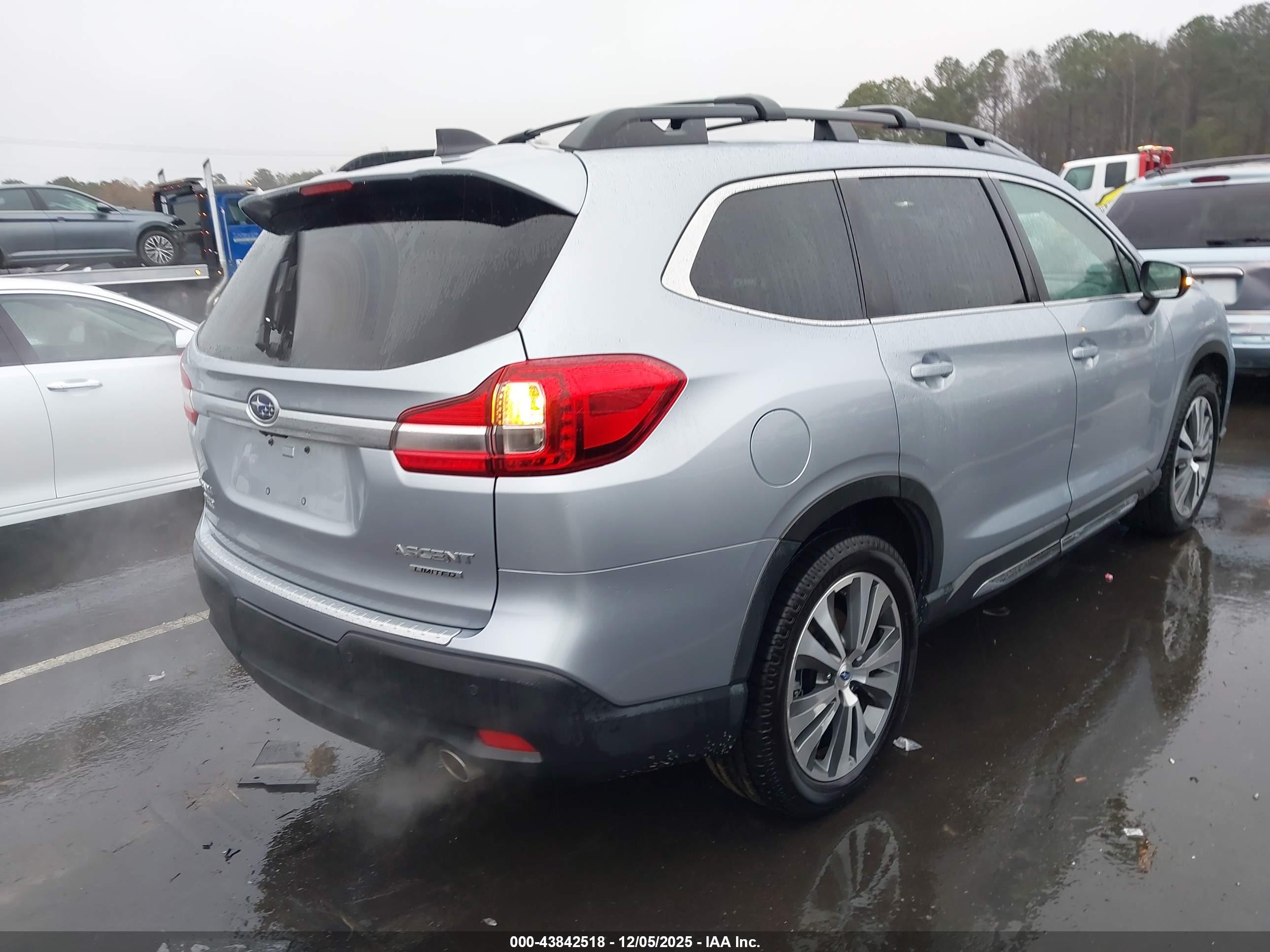 SUBARU ASCENT image 4