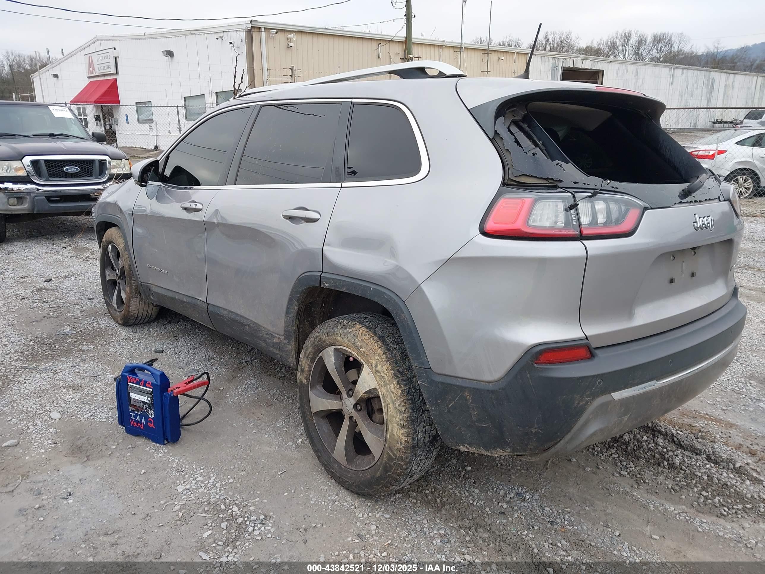 JEEP CHEROKEE image 3