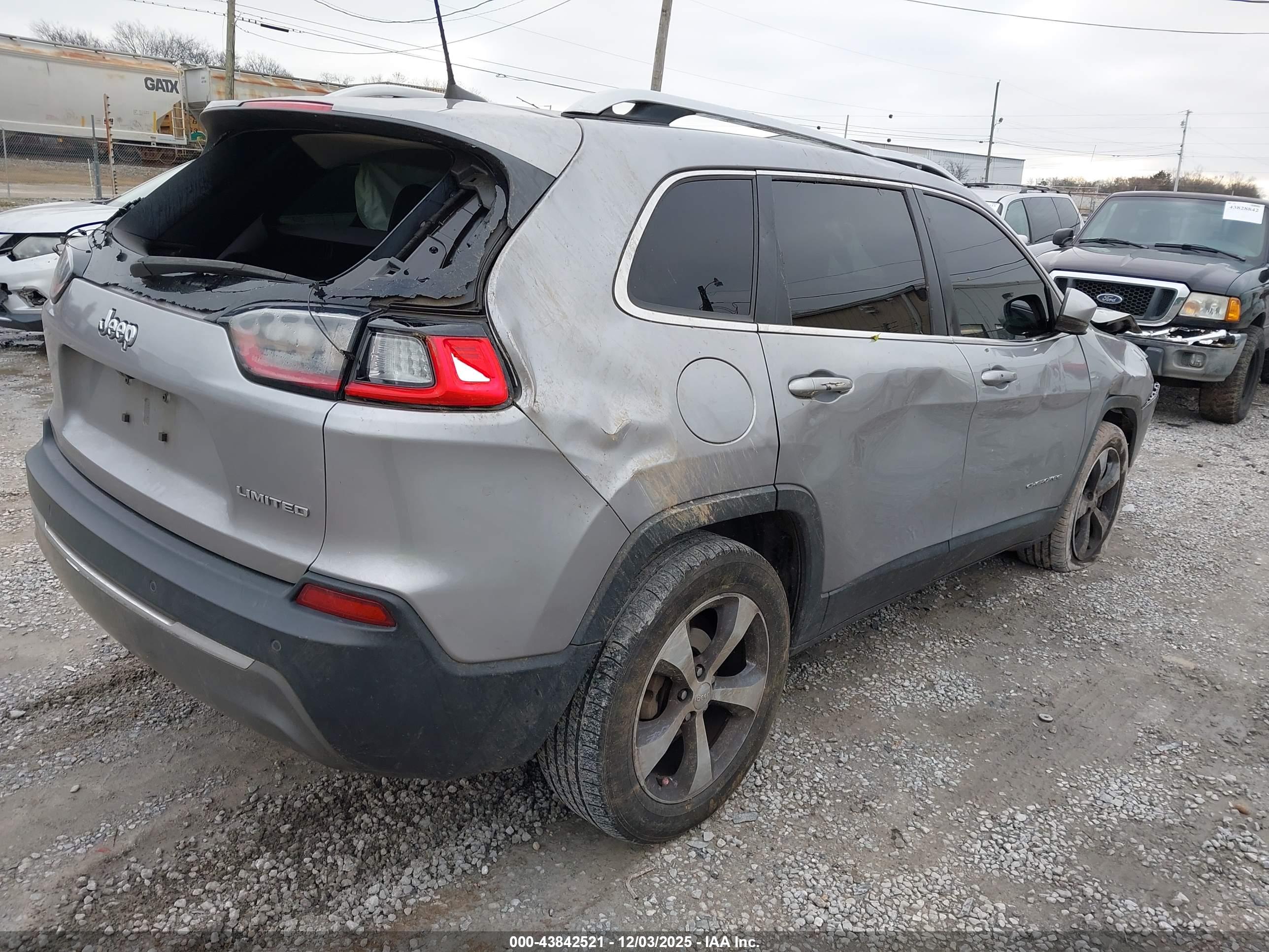 JEEP CHEROKEE image 4