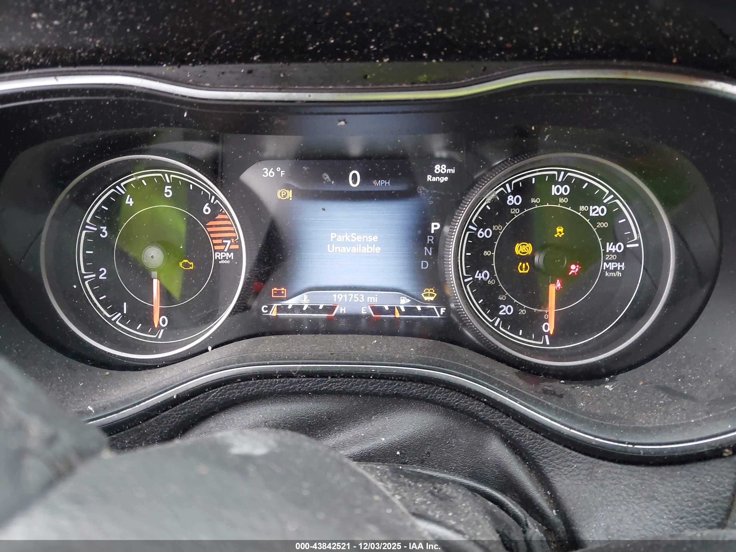 JEEP CHEROKEE image 7