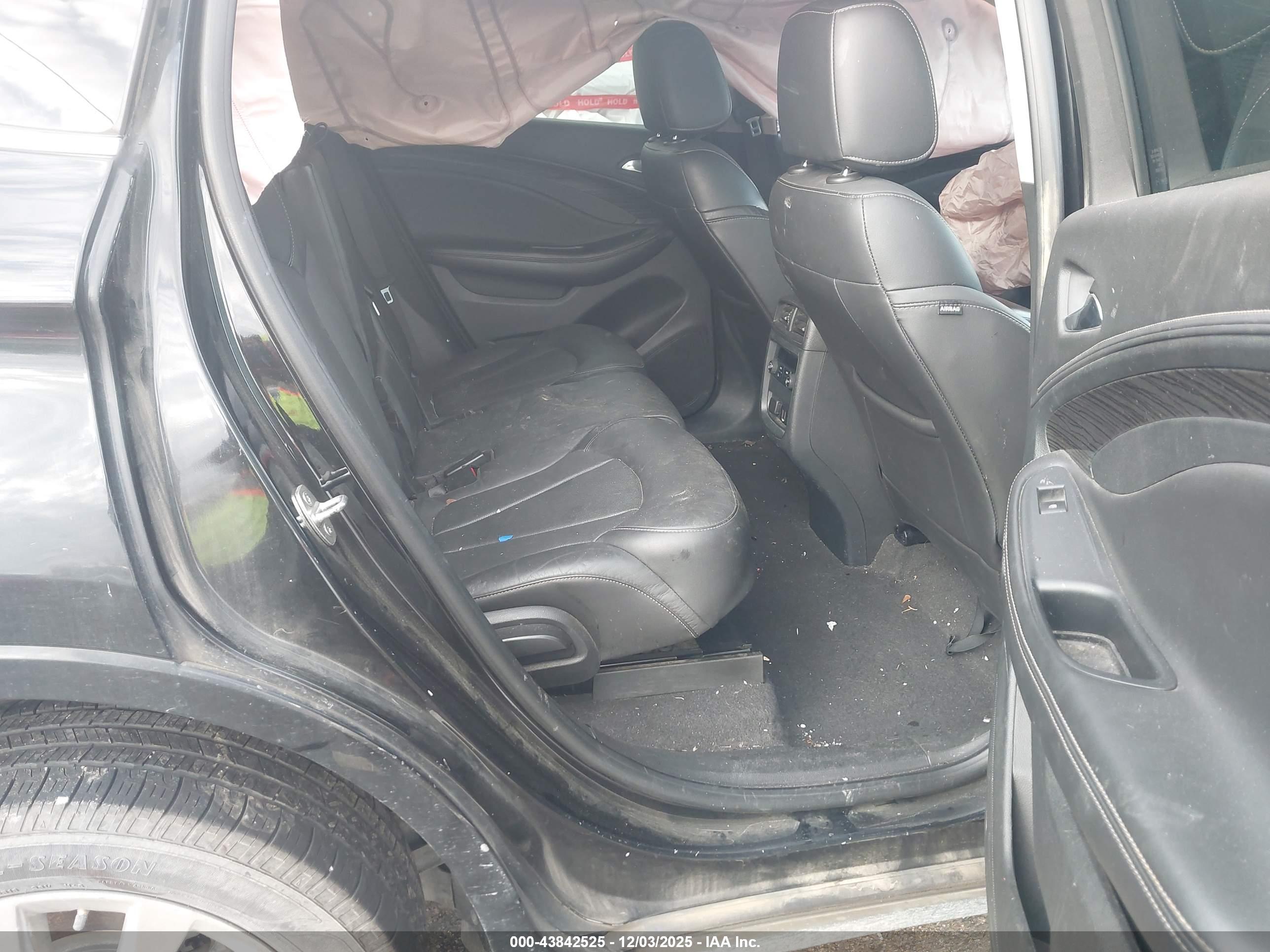 BUICK ENVISION image 8