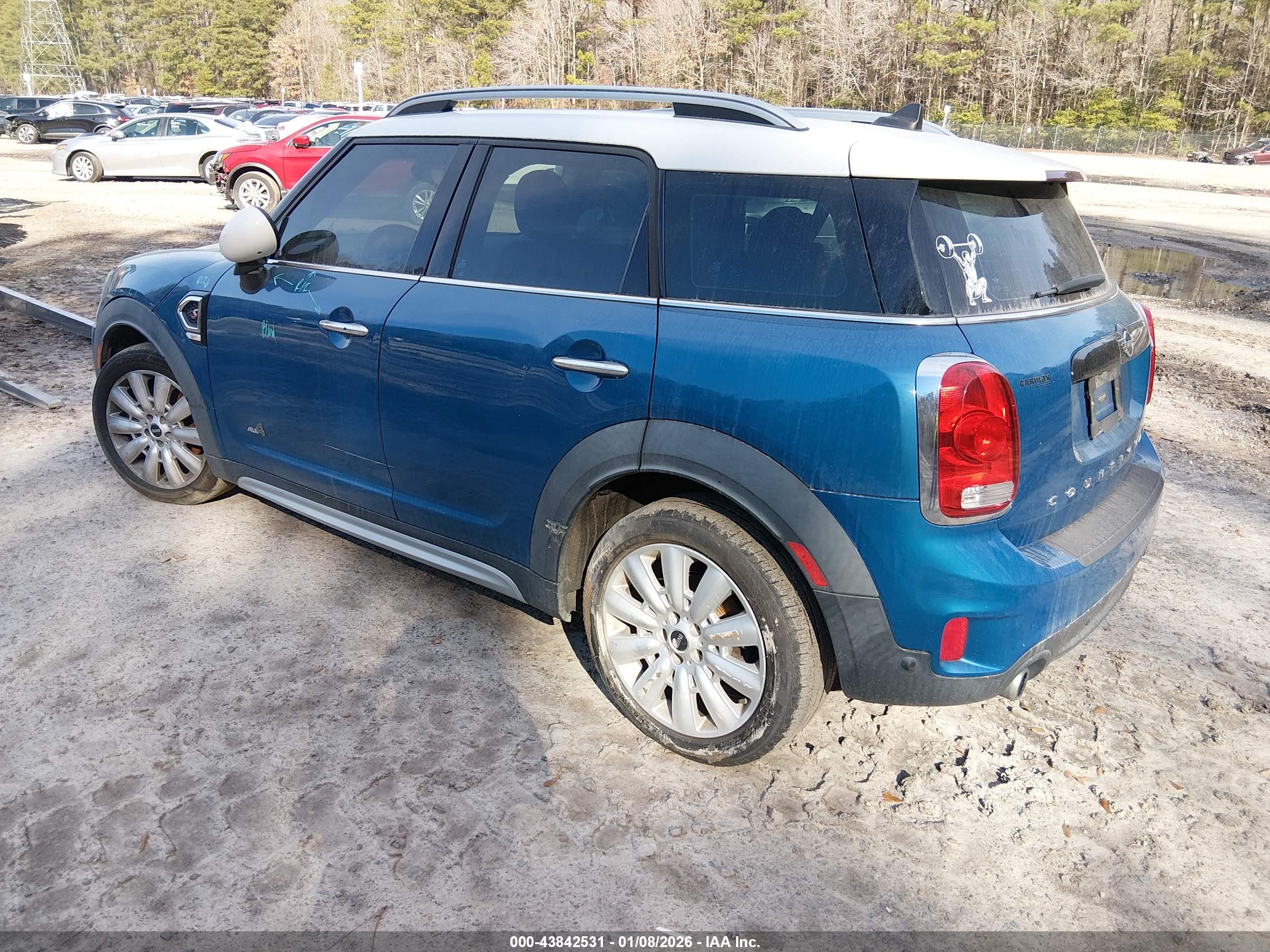 MINI COUNTRYMAN image 3