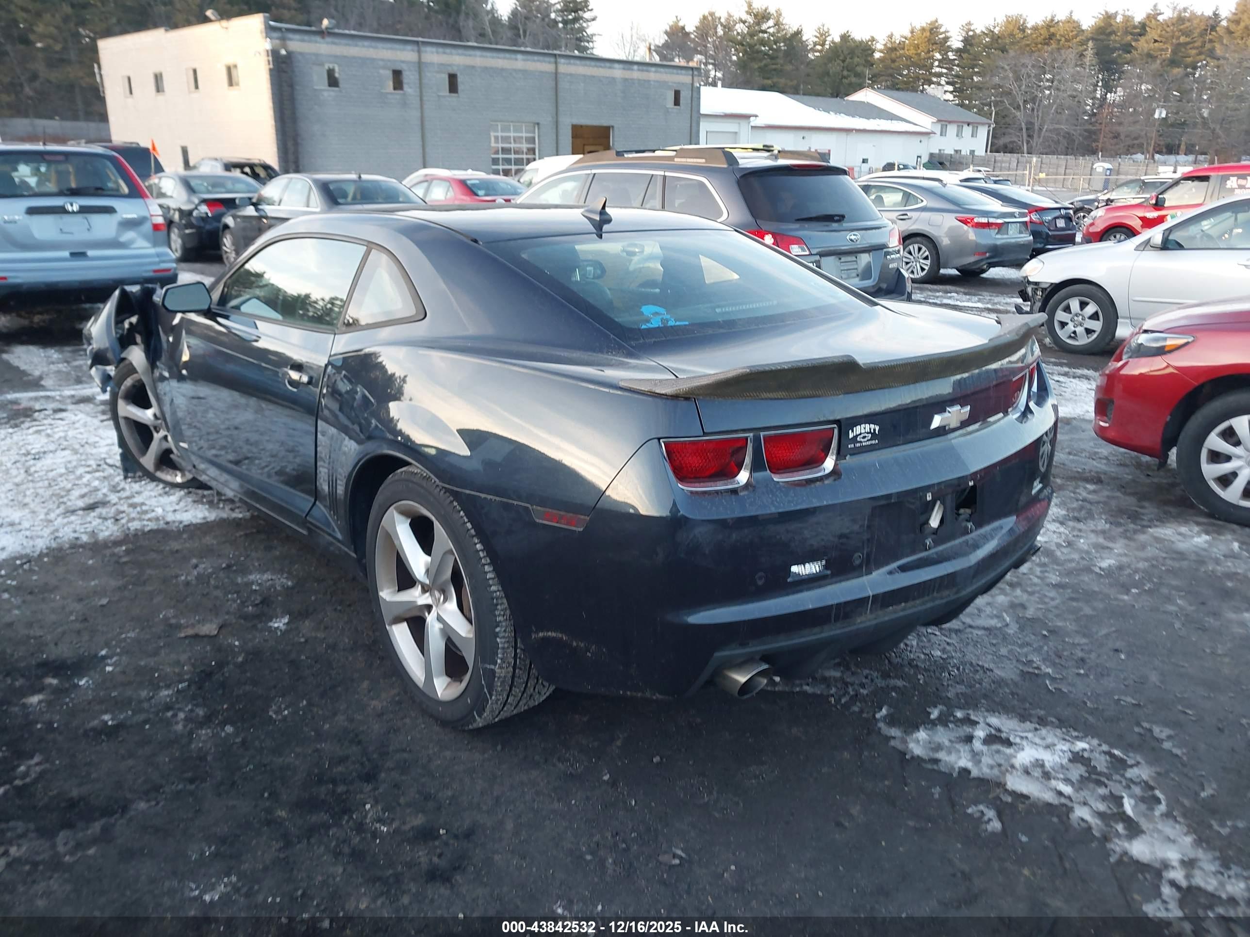 CHEVROLET CAMARO image 3