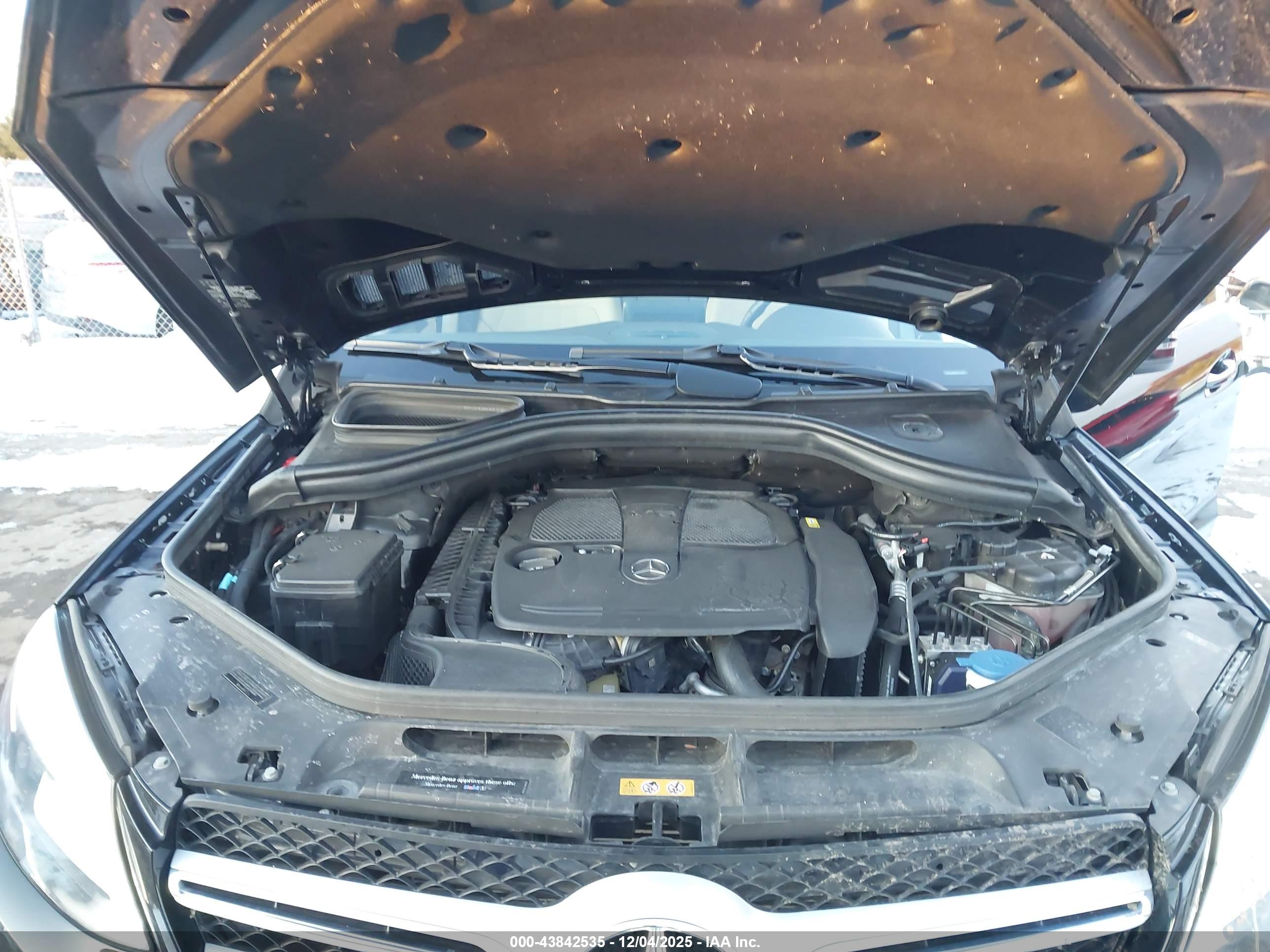 MERCEDES-BENZ GLE image 10