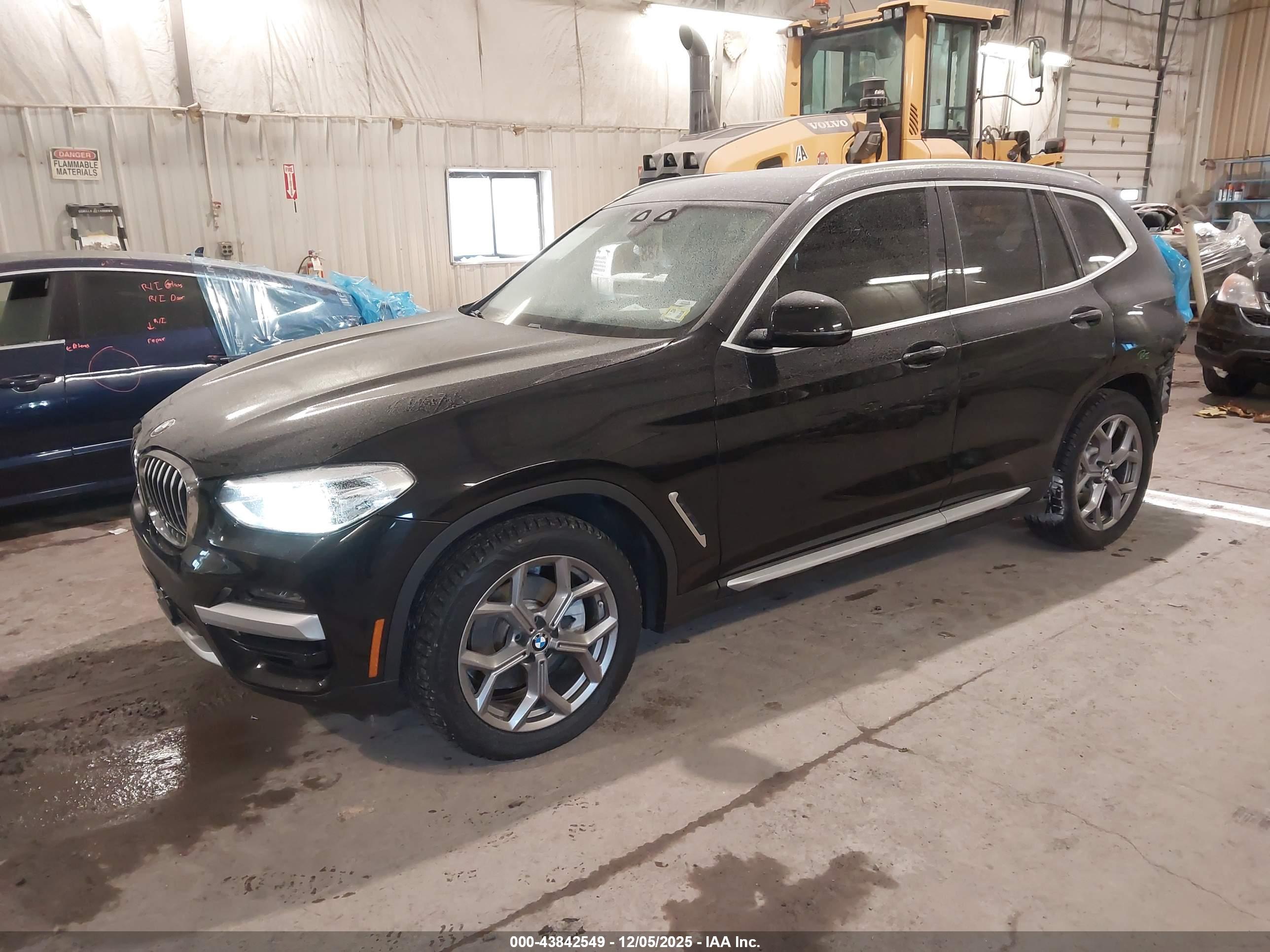 BMW X3 image 2