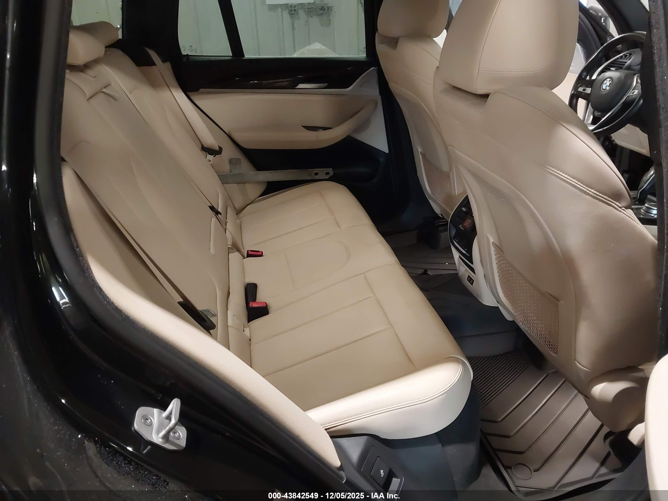 BMW X3 image 8