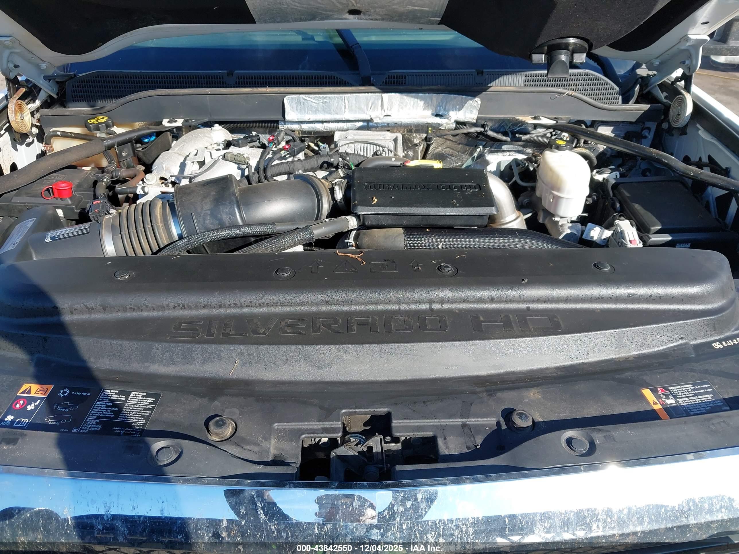 CHEVROLET SILVERADO image 10