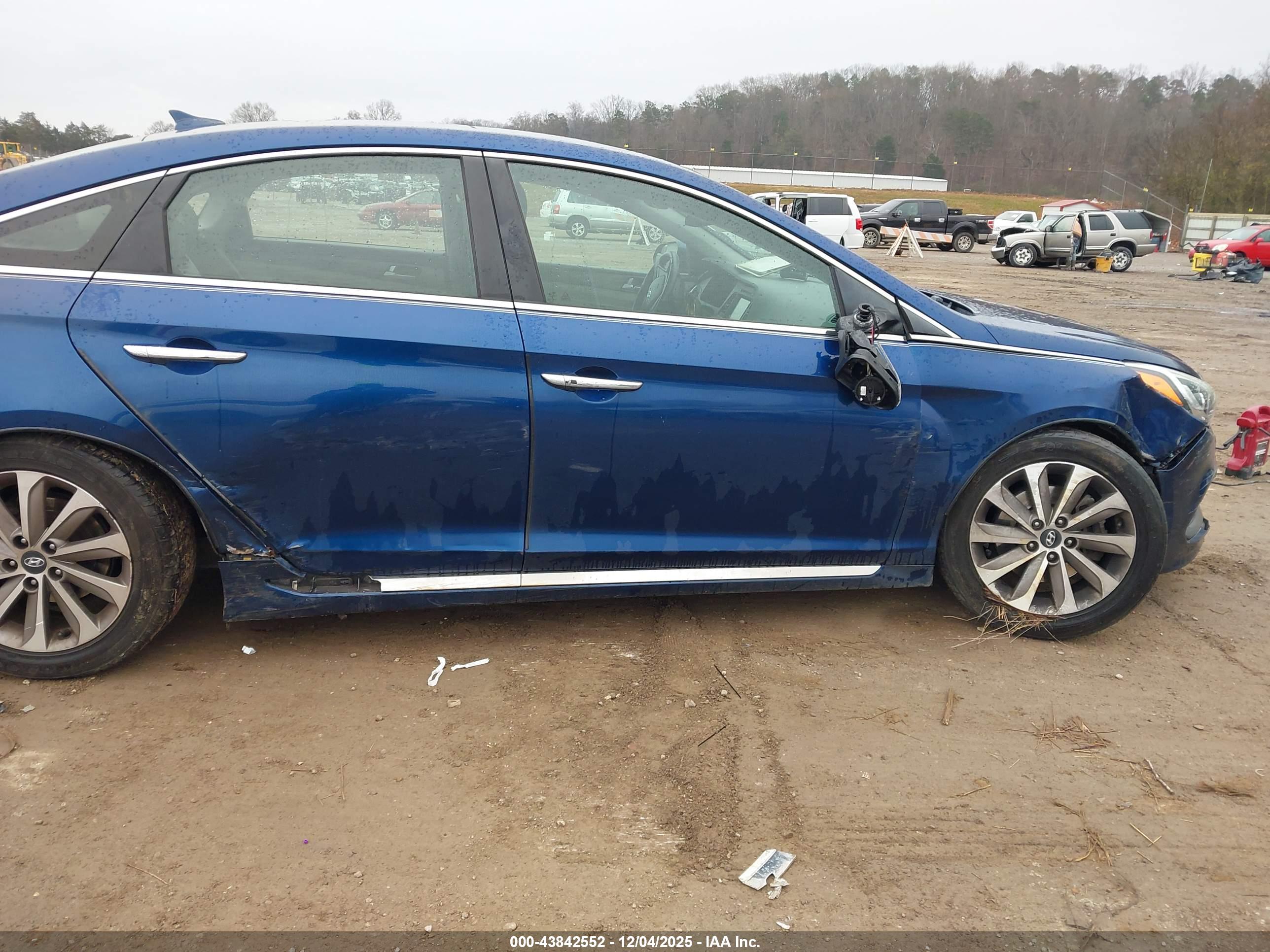 HYUNDAI SONATA image 6
