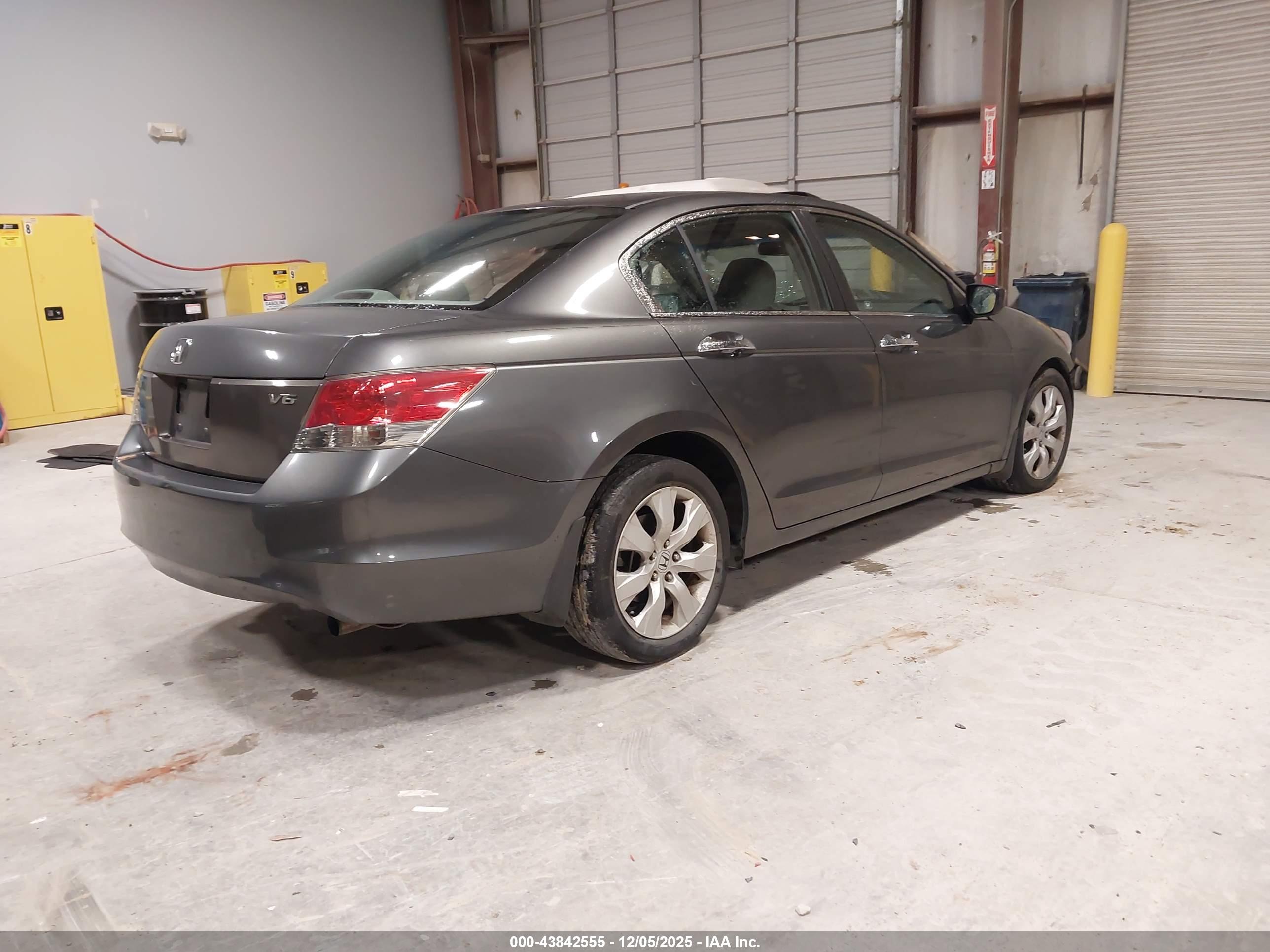 HONDA ACCORD image 4