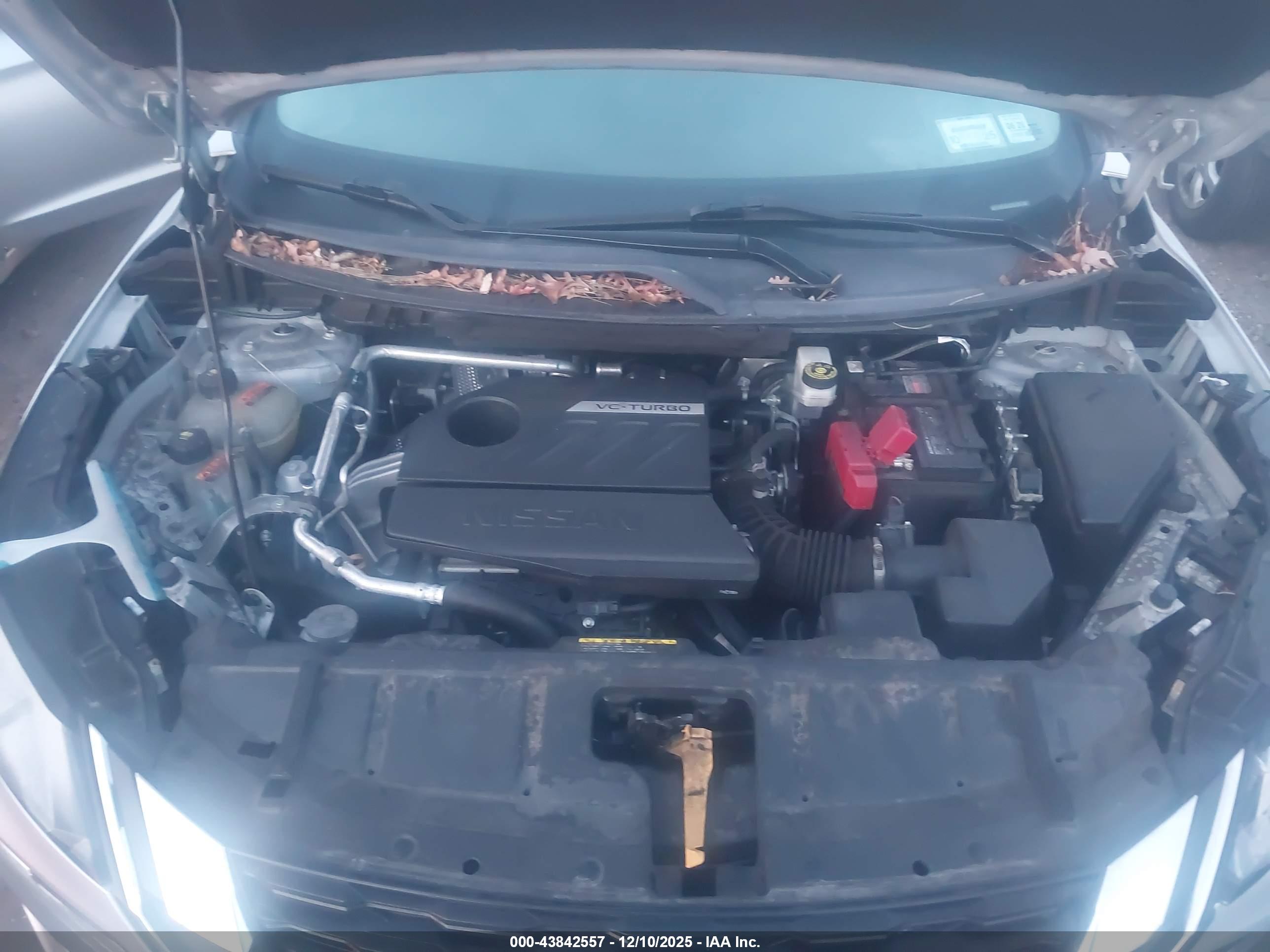 NISSAN ROGUE image 10