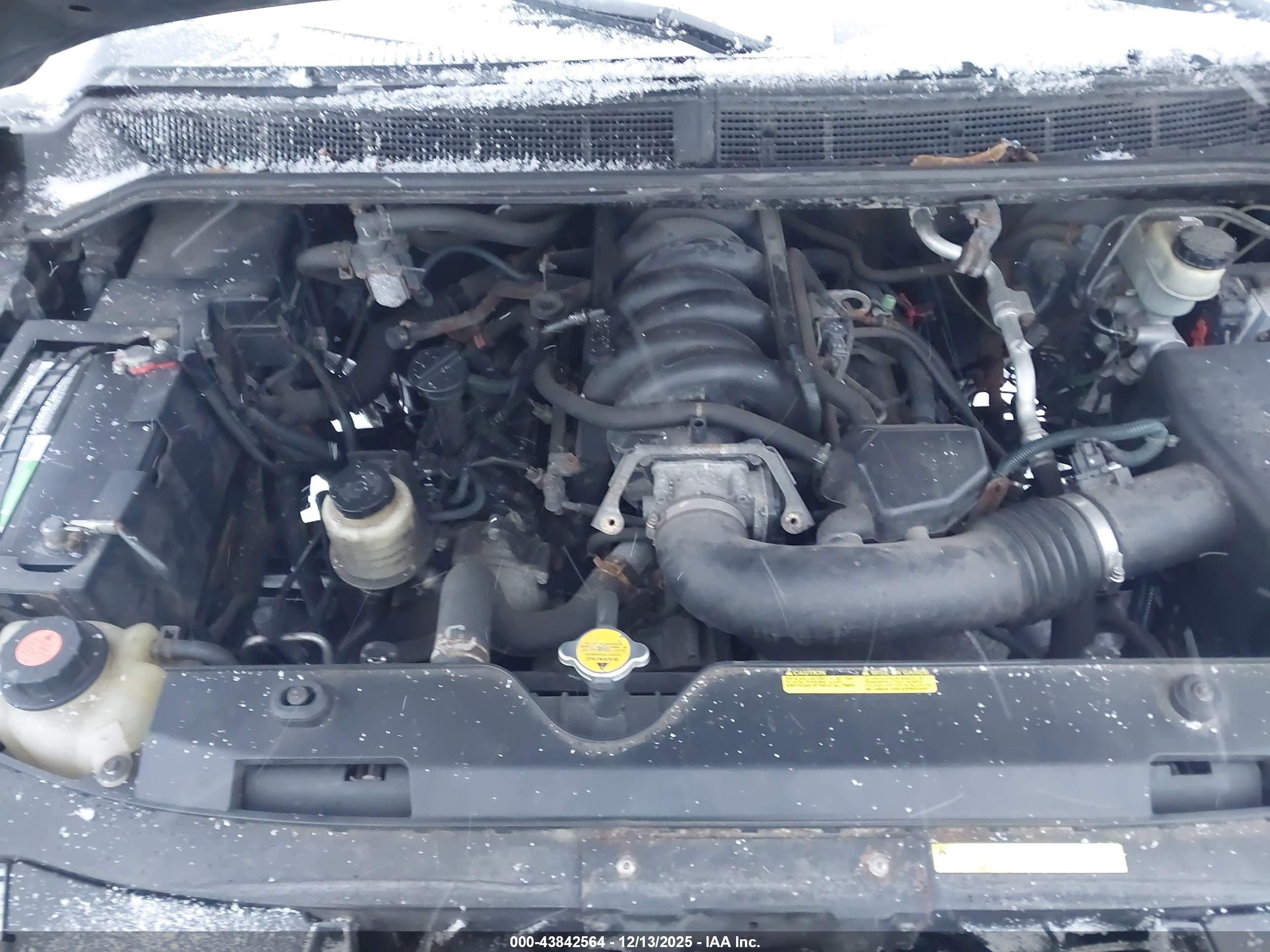 NISSAN TITAN image 10