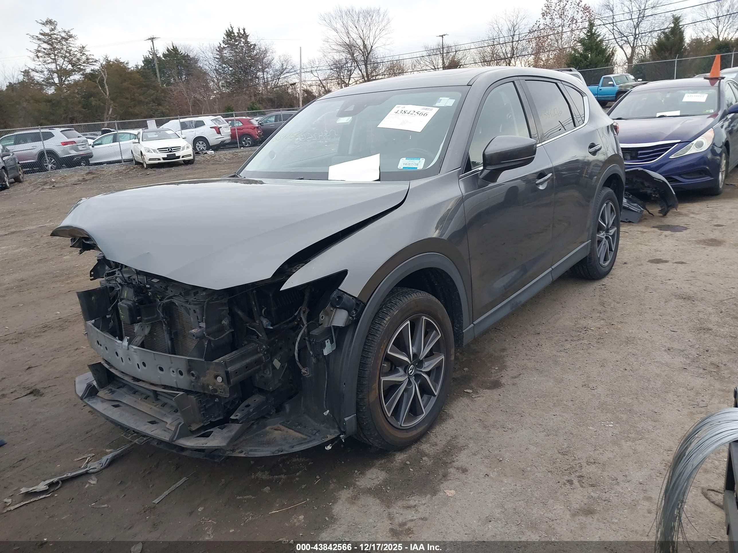 MAZDA CX-5 image 2
