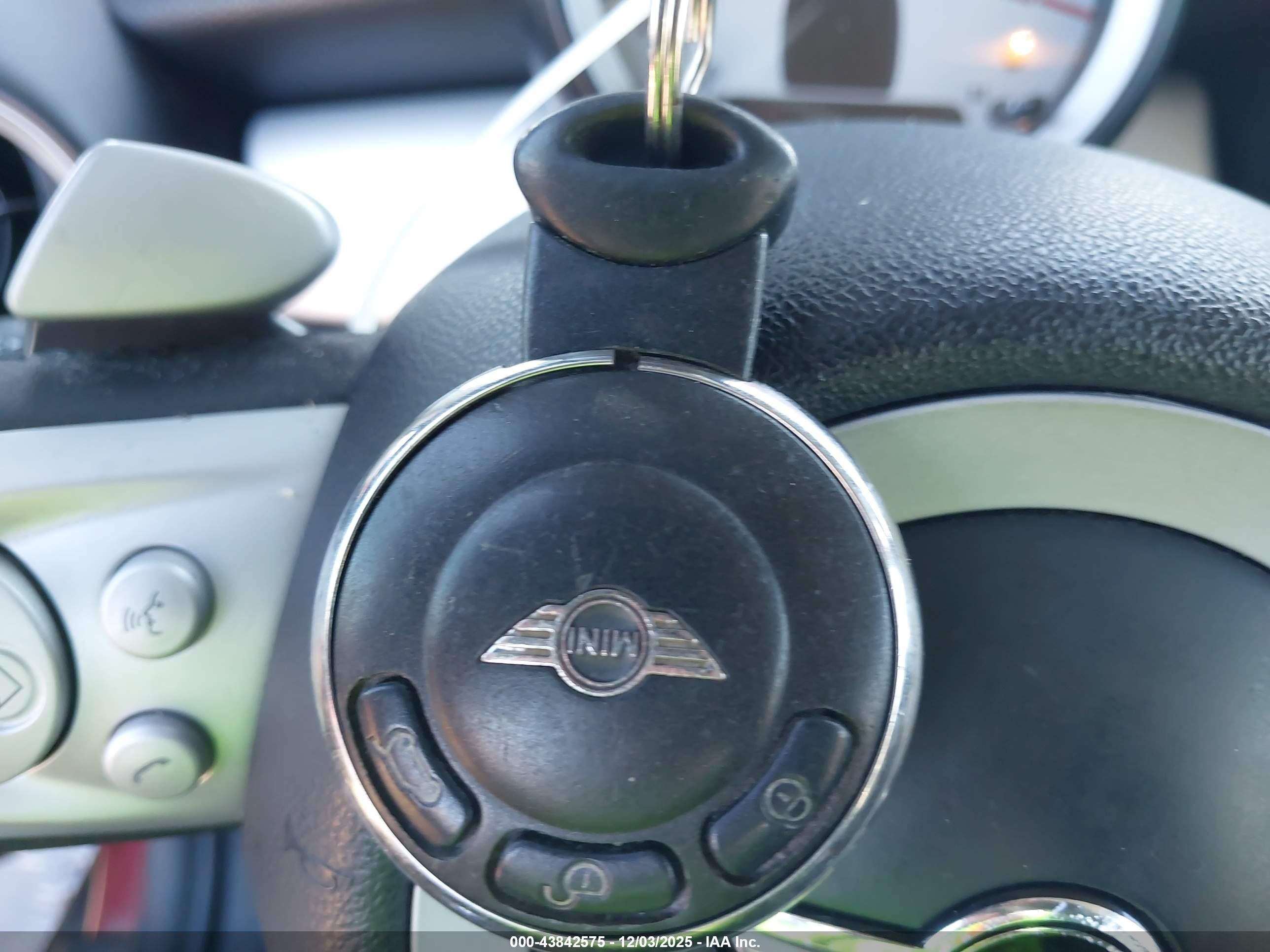 MINI COOPER image 11
