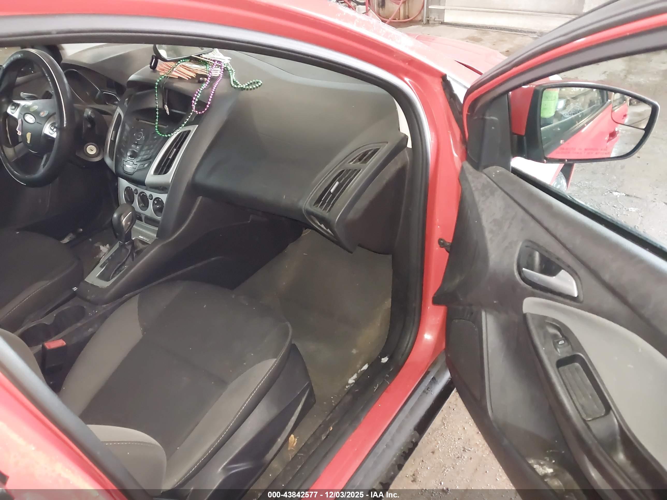 FORD FOCUS image 5