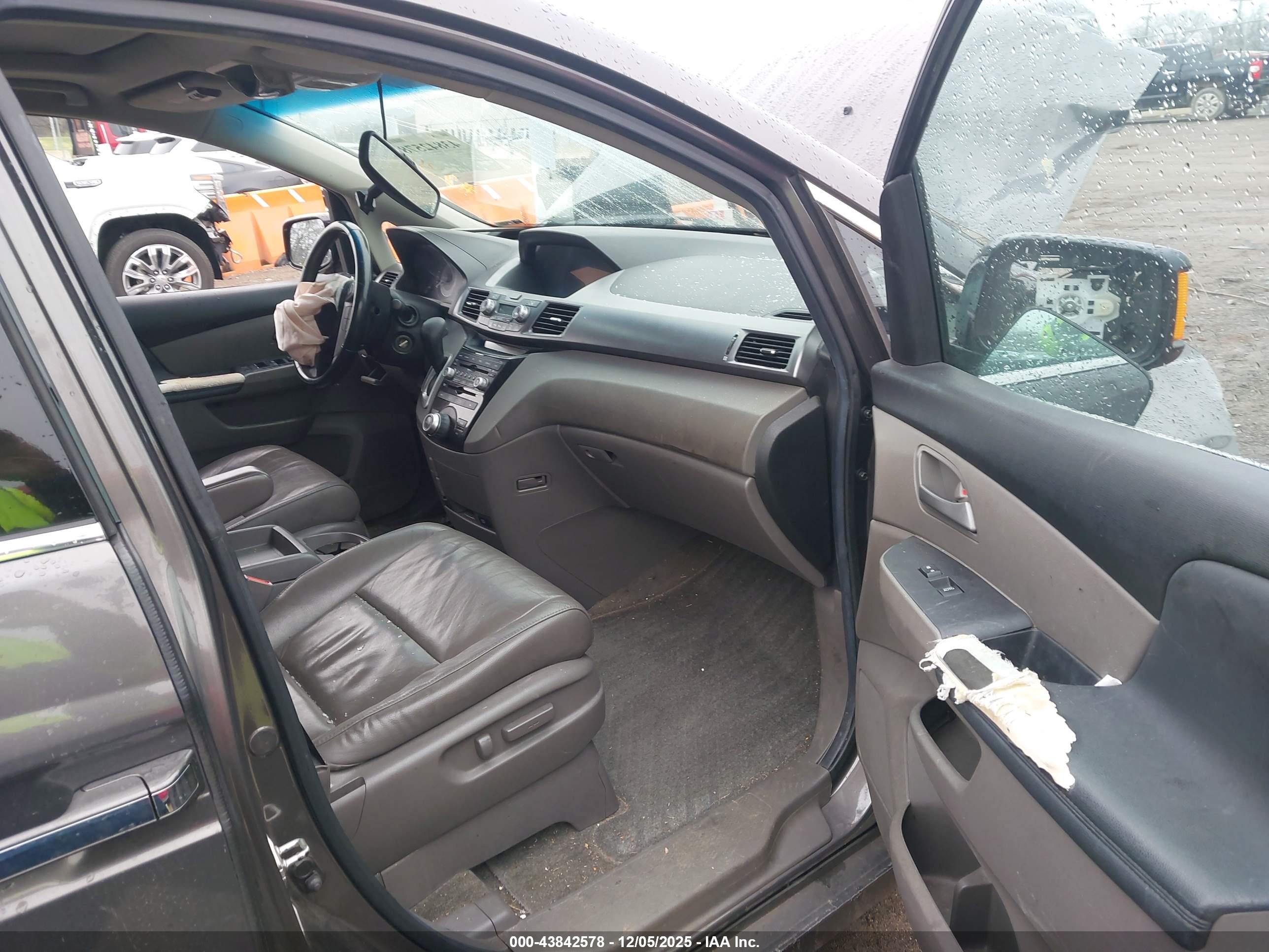 HONDA ODYSSEY image 5