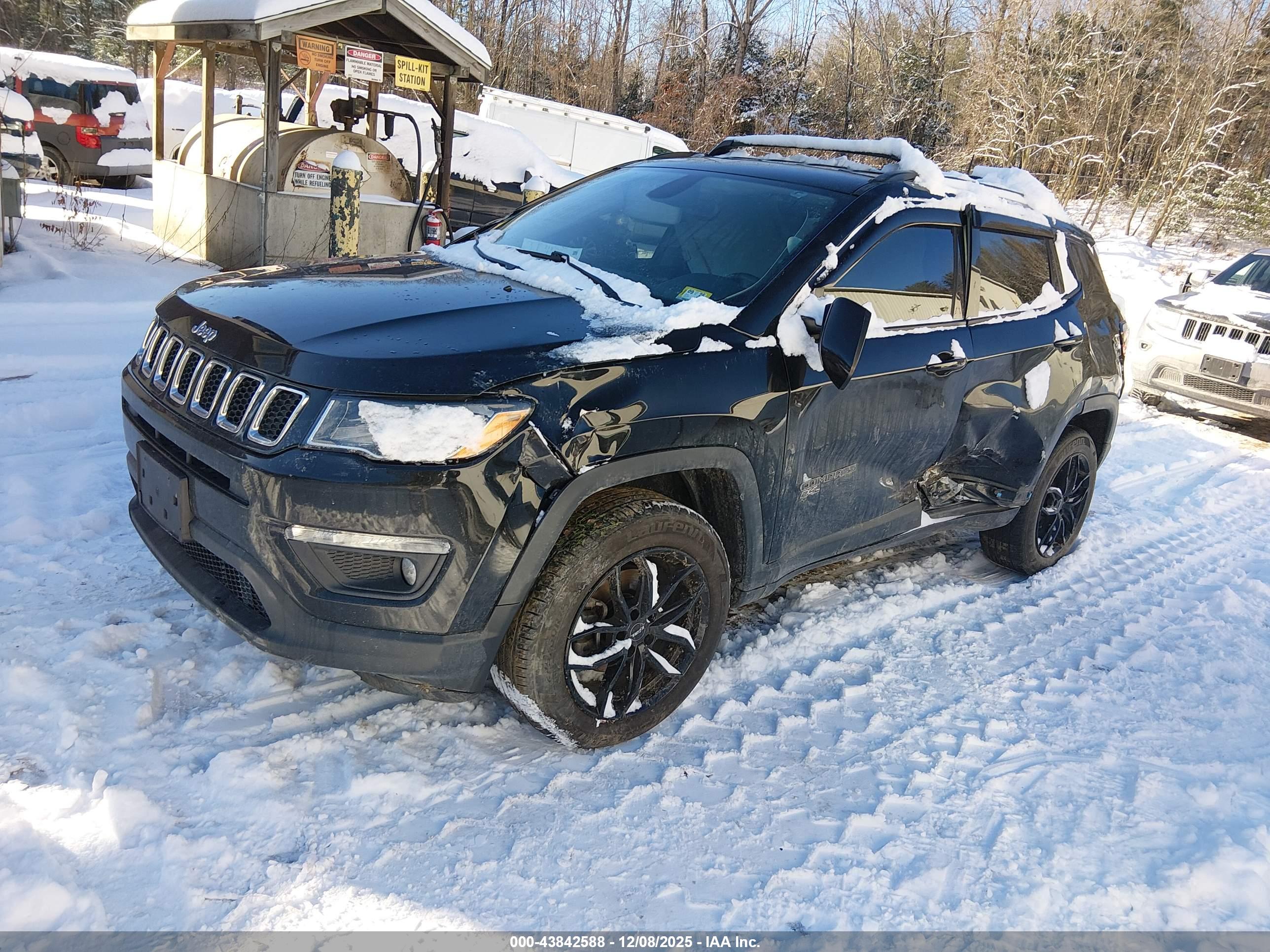 JEEP COMPASS image 2