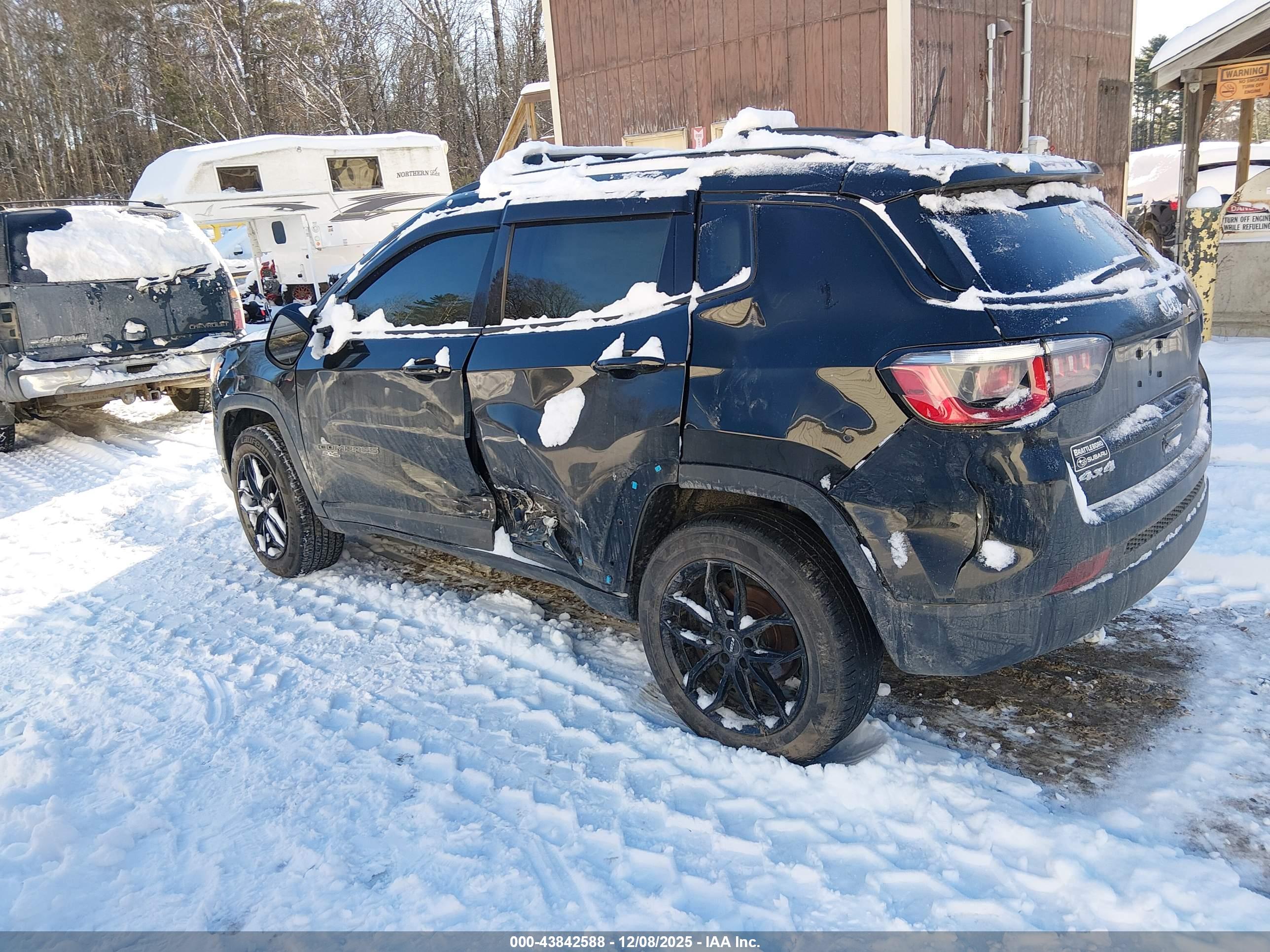 JEEP COMPASS image 3