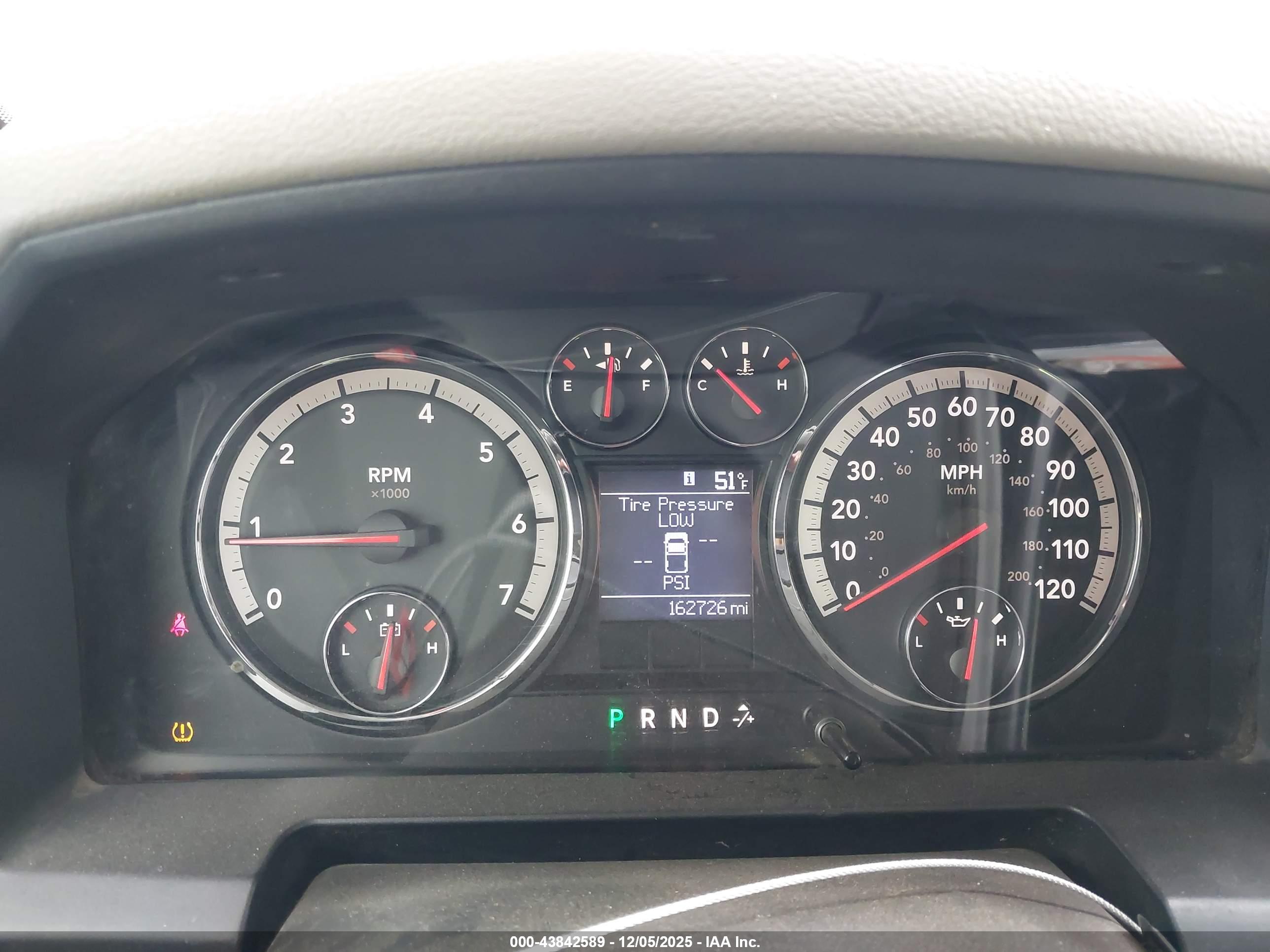 DODGE RAM image 7