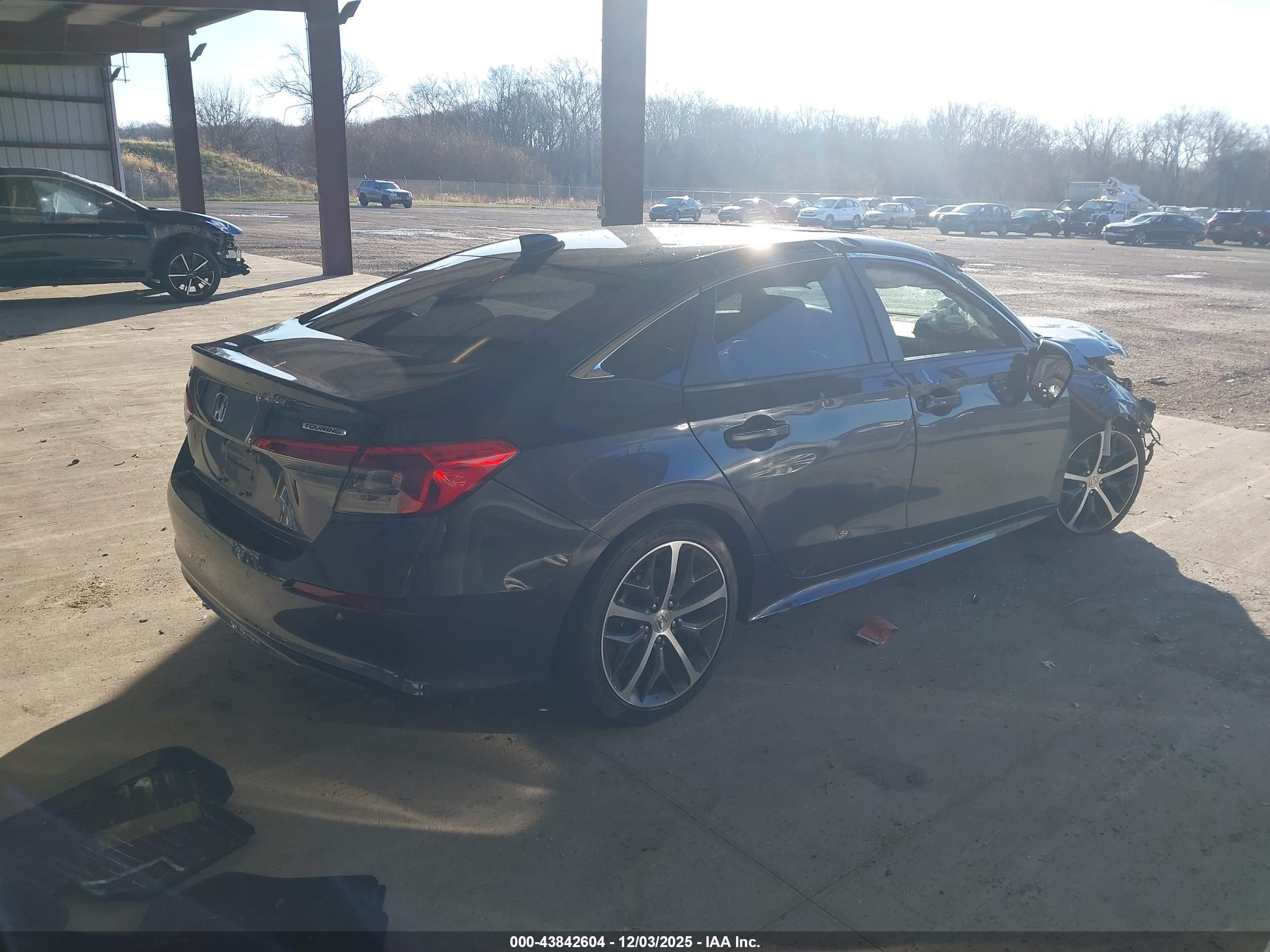 HONDA CIVIC image 4
