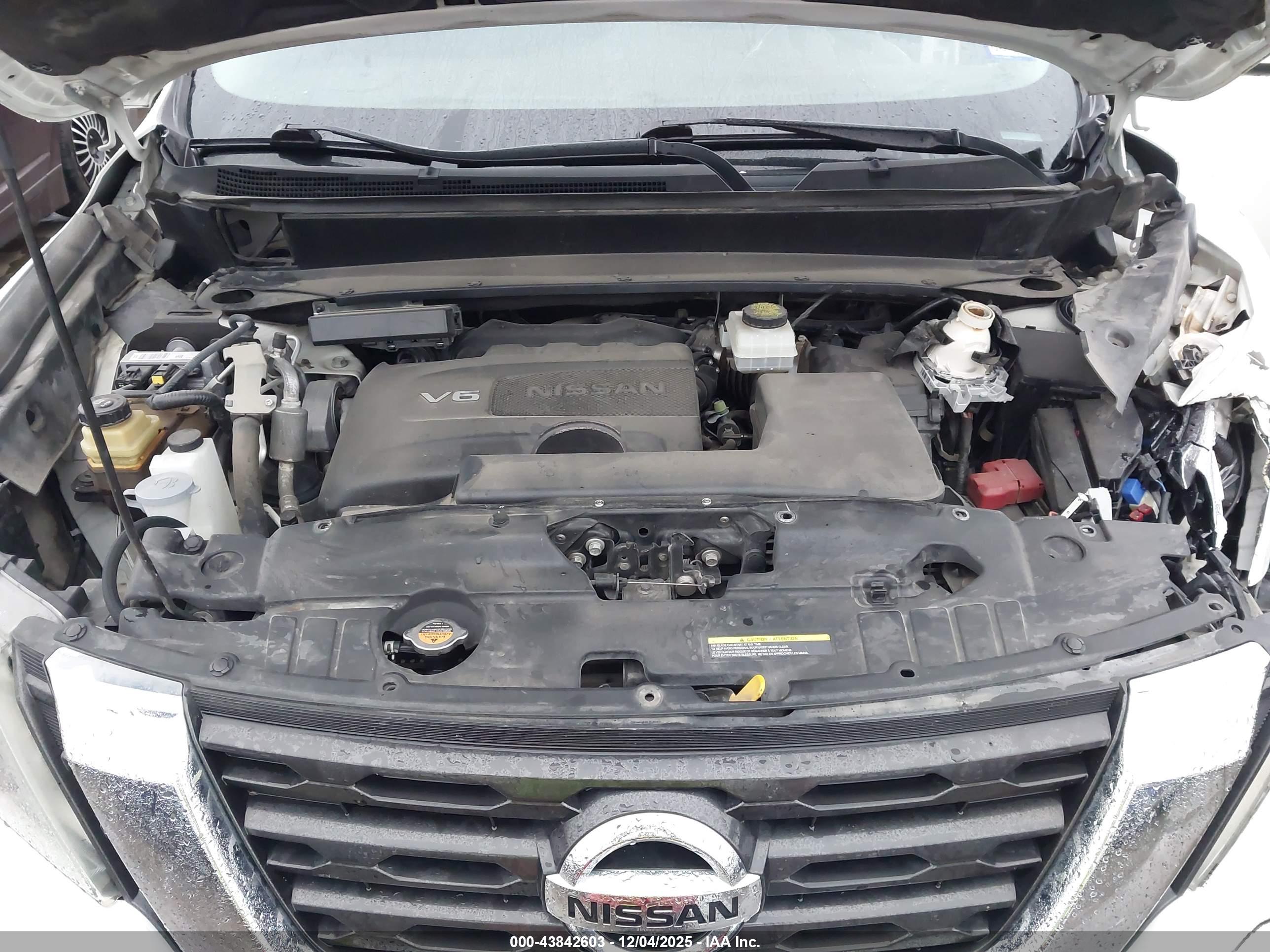 NISSAN PATHFINDER image 10