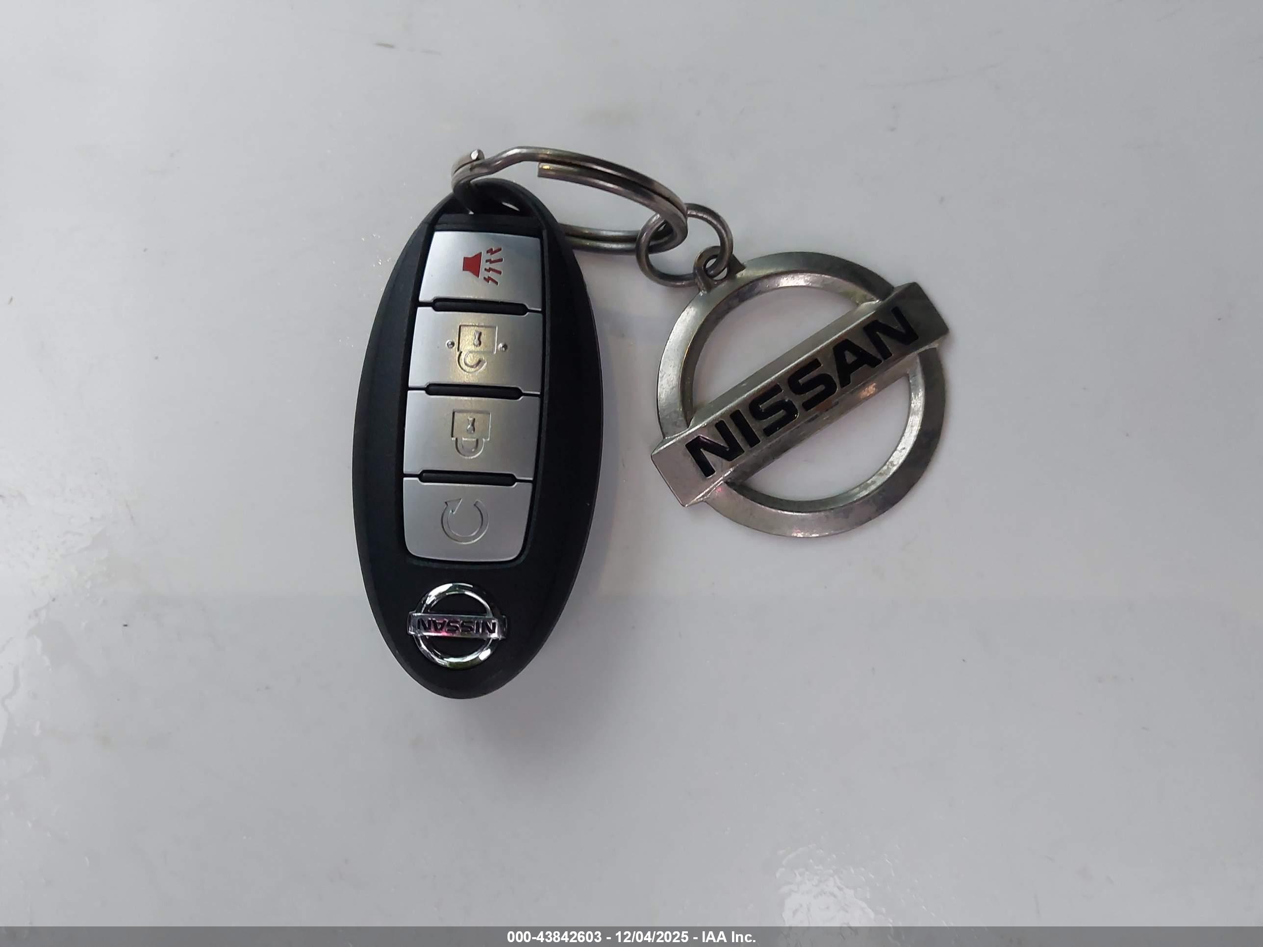 NISSAN PATHFINDER image 11