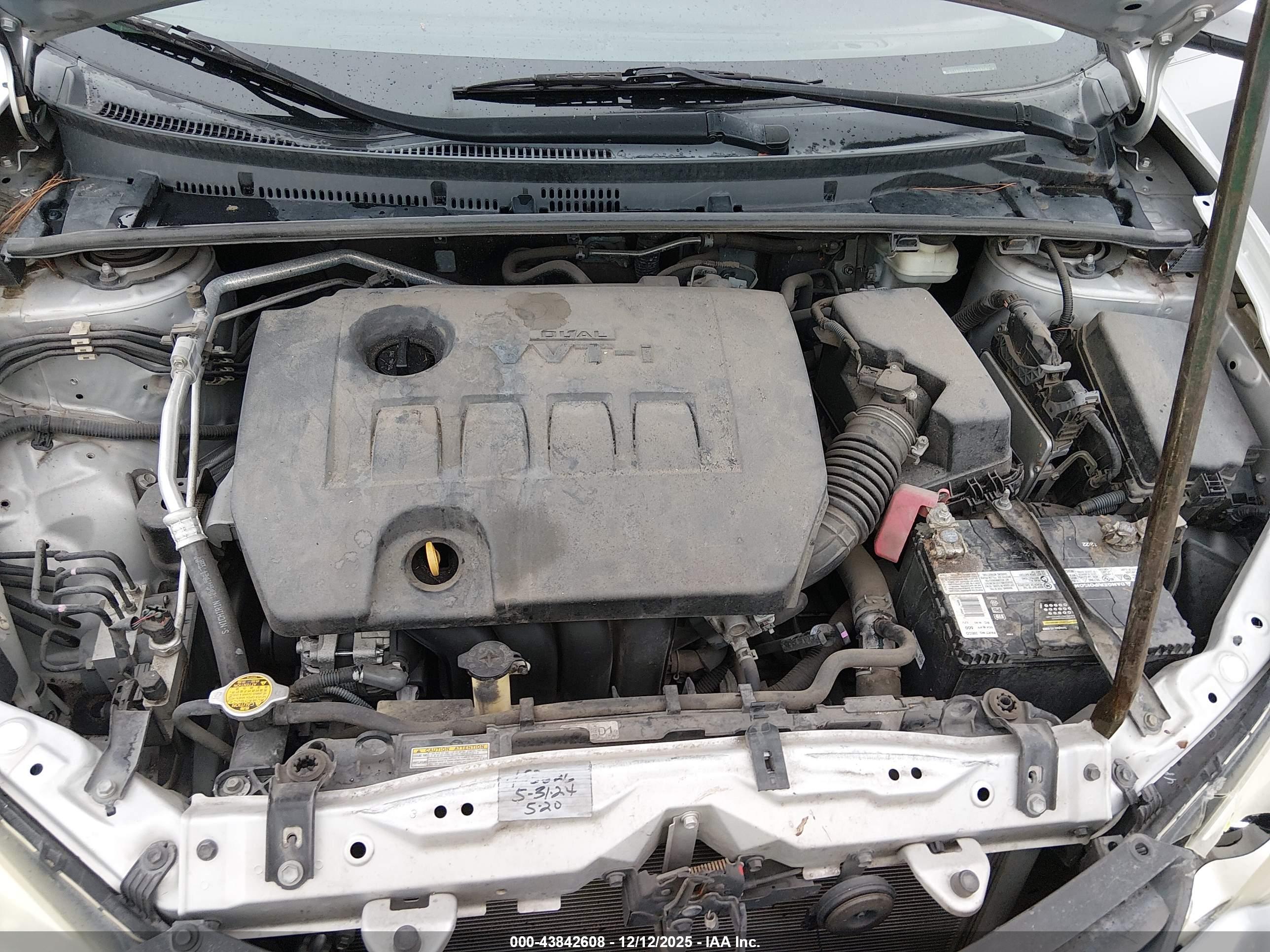 TOYOTA COROLLA image 10