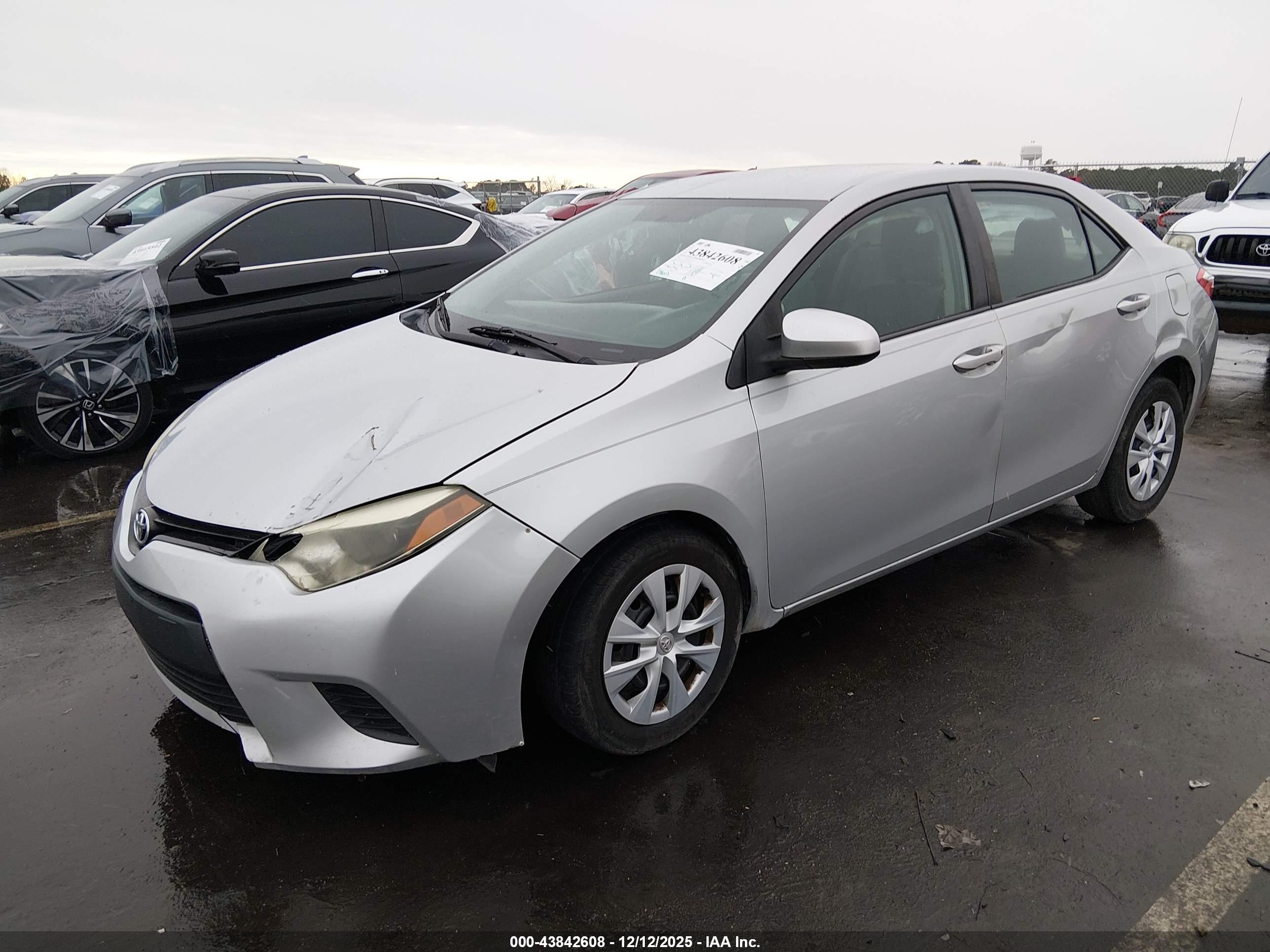 TOYOTA COROLLA image 2