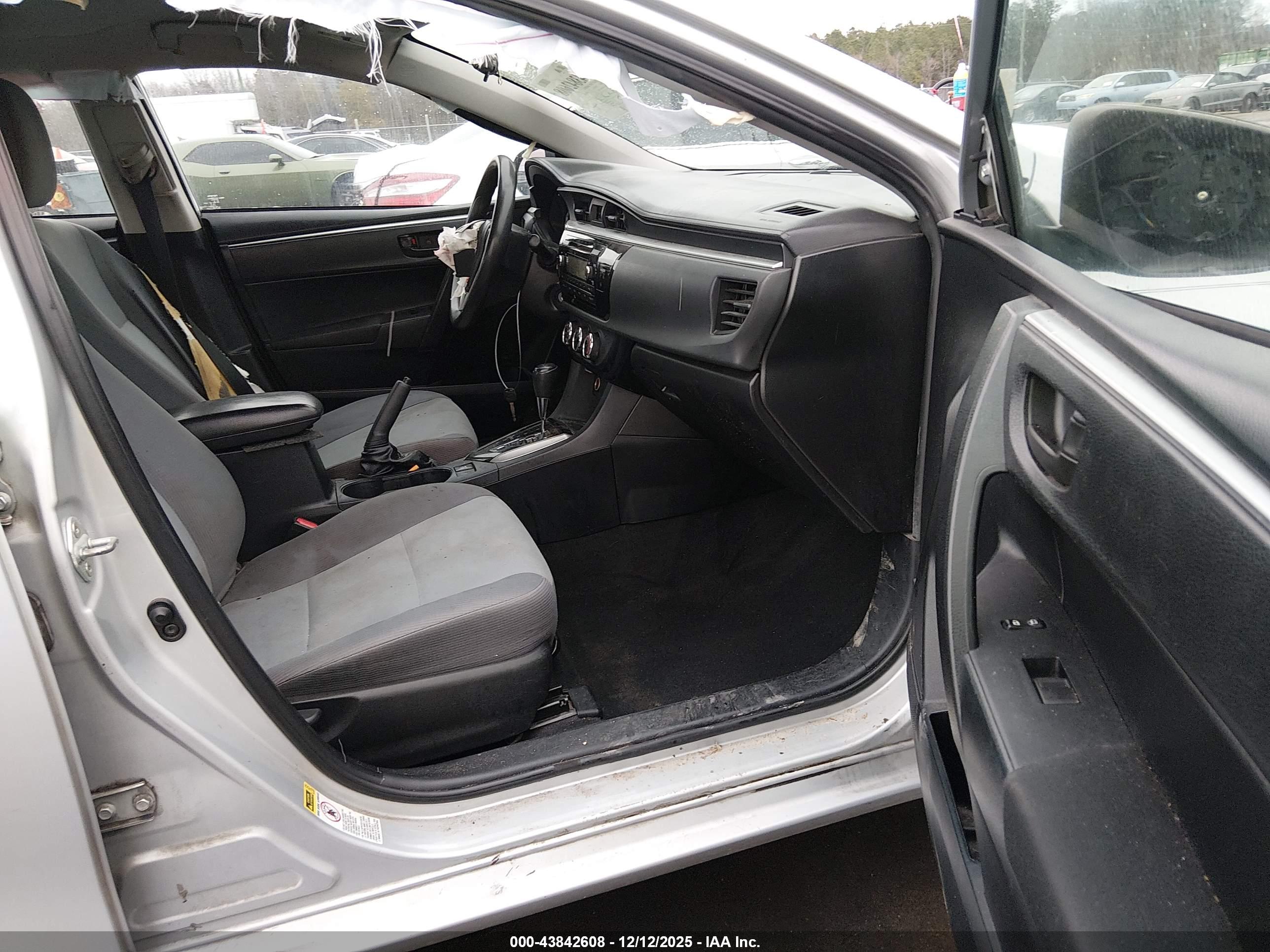 TOYOTA COROLLA image 5