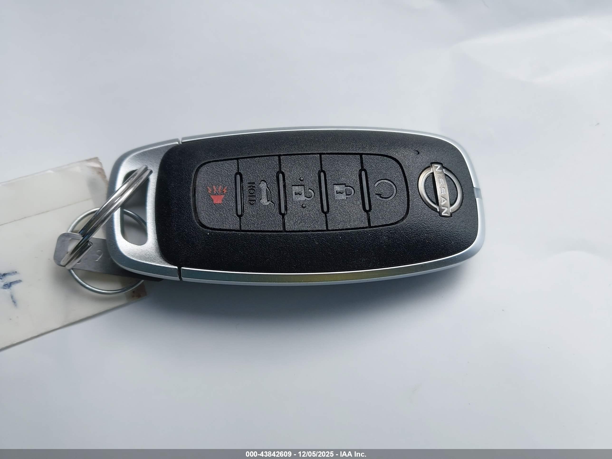 NISSAN ROGUE image 11