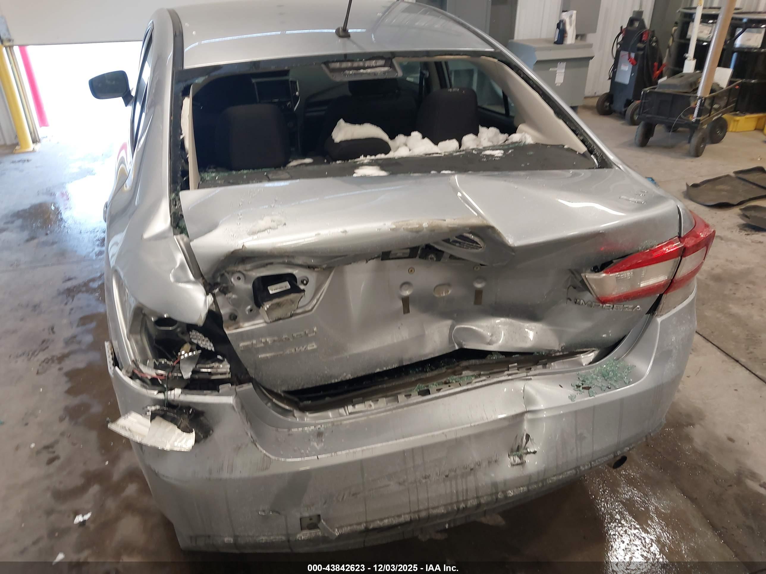 SUBARU IMPREZA image 6