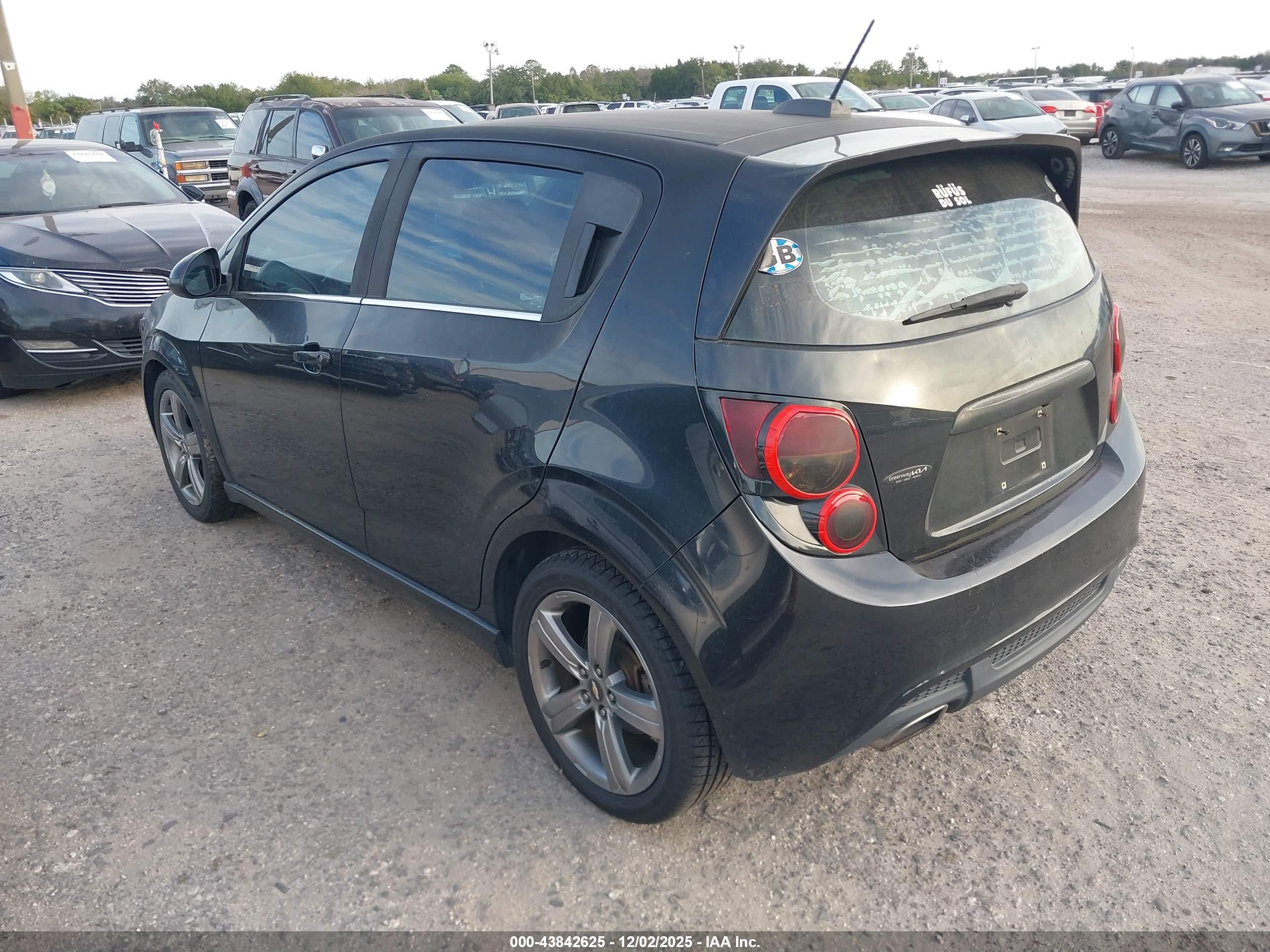 CHEVROLET SONIC image 3