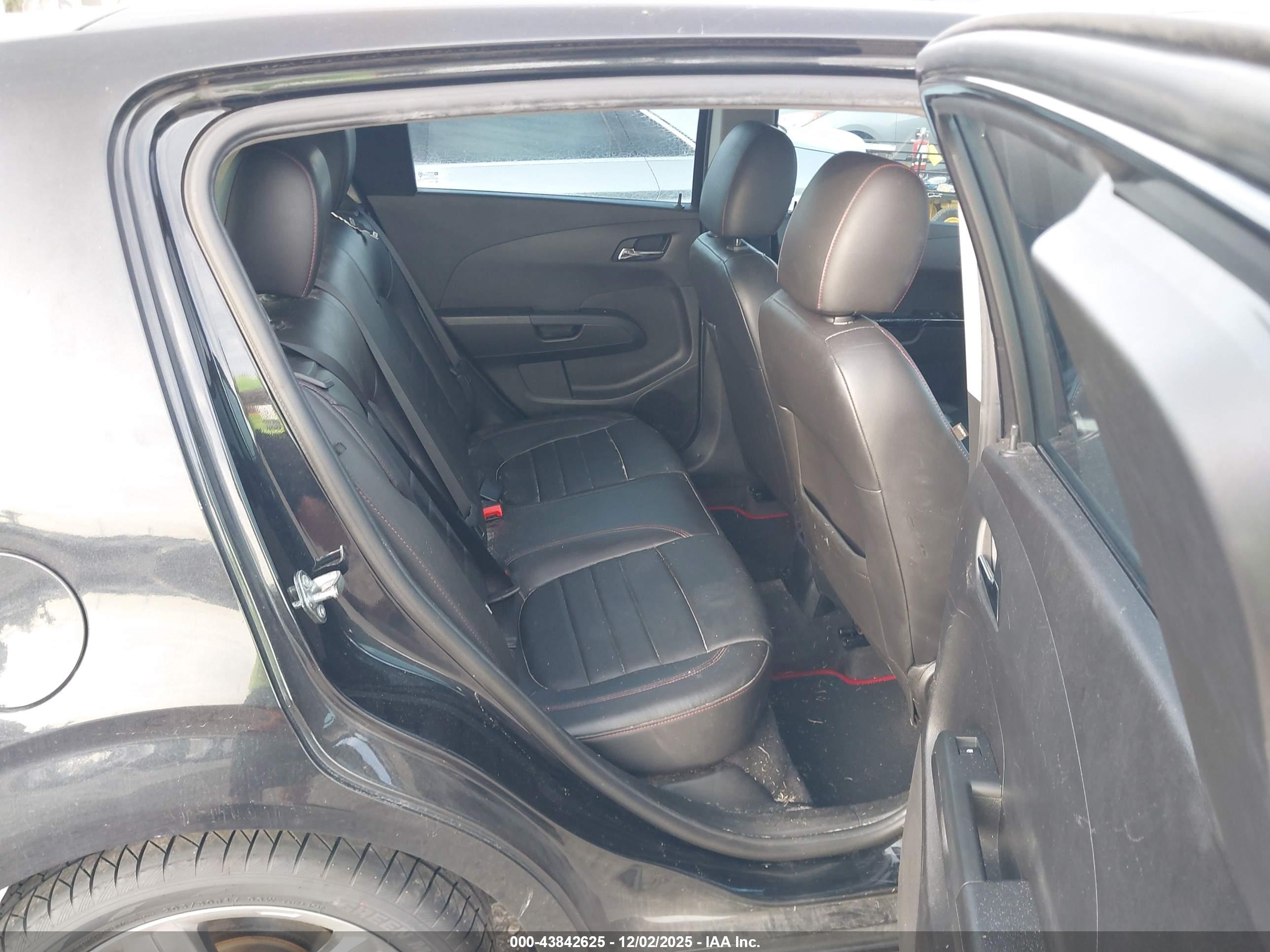 CHEVROLET SONIC image 8