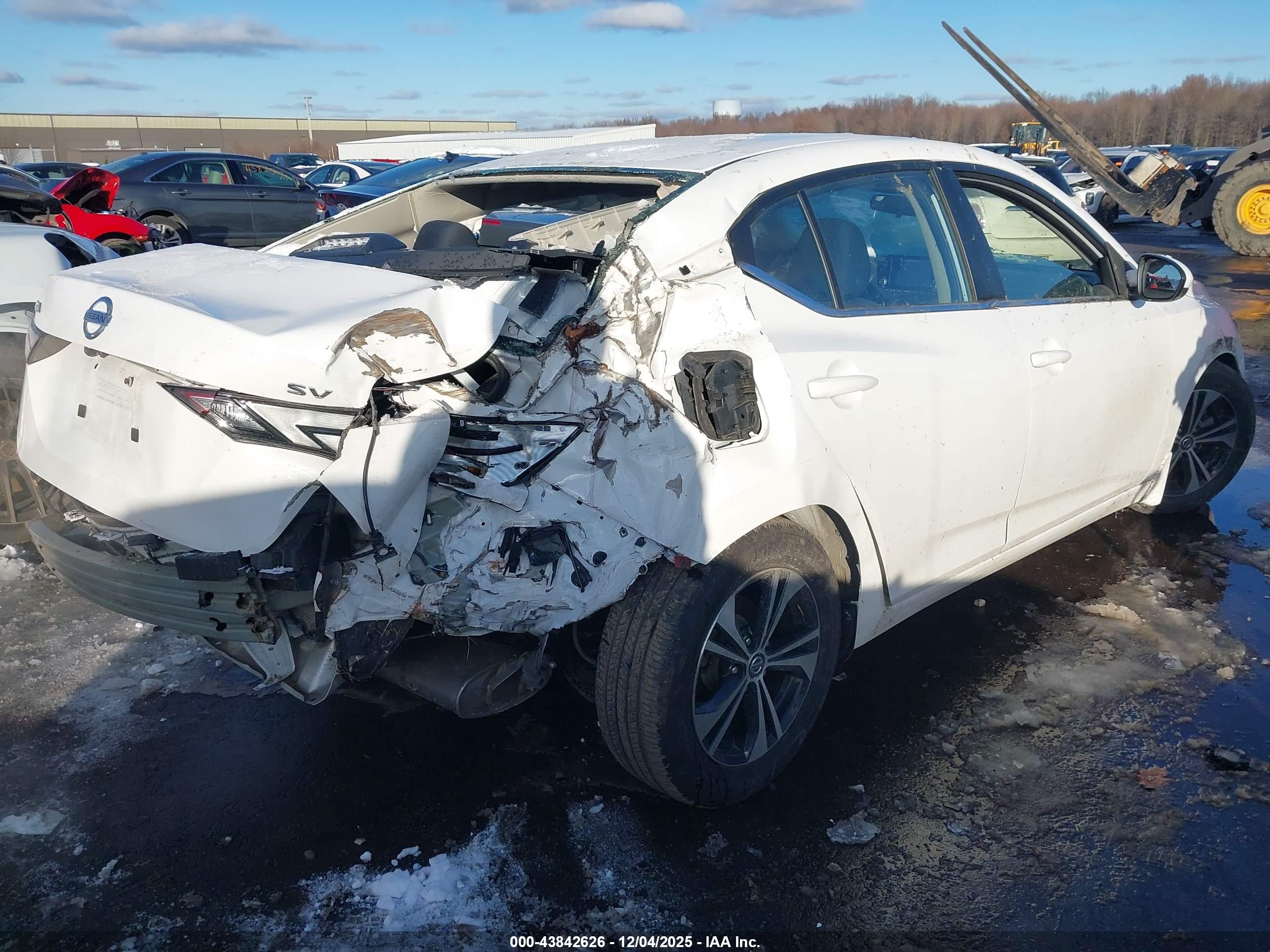NISSAN SENTRA image 4