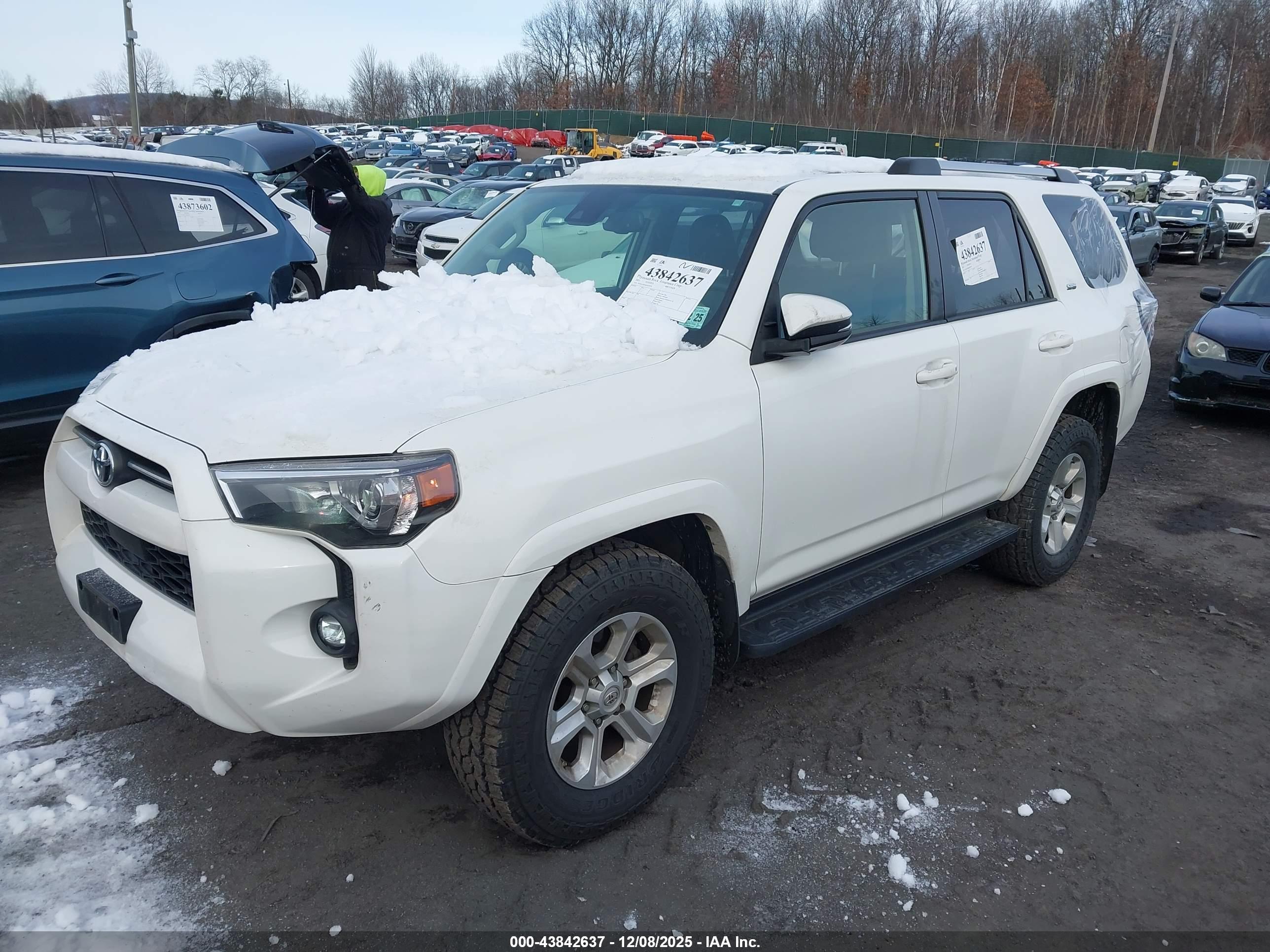 TOYOTA 4RUNNER image 2