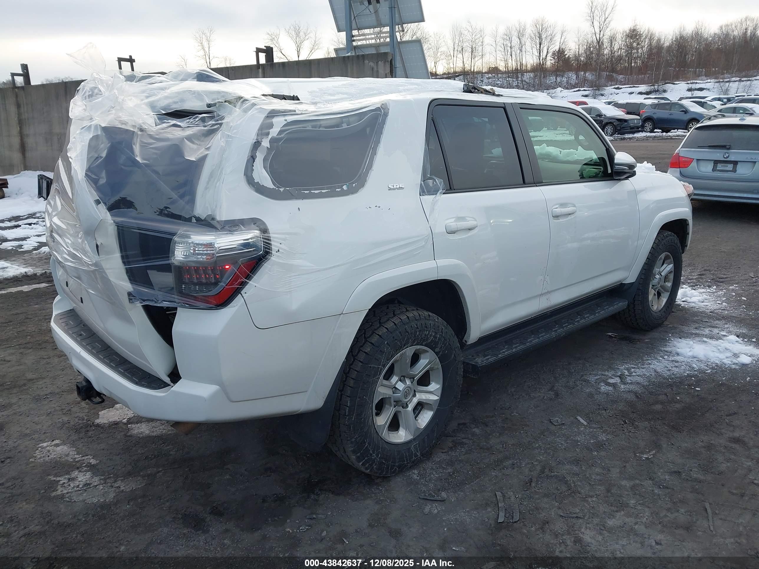 TOYOTA 4RUNNER image 4