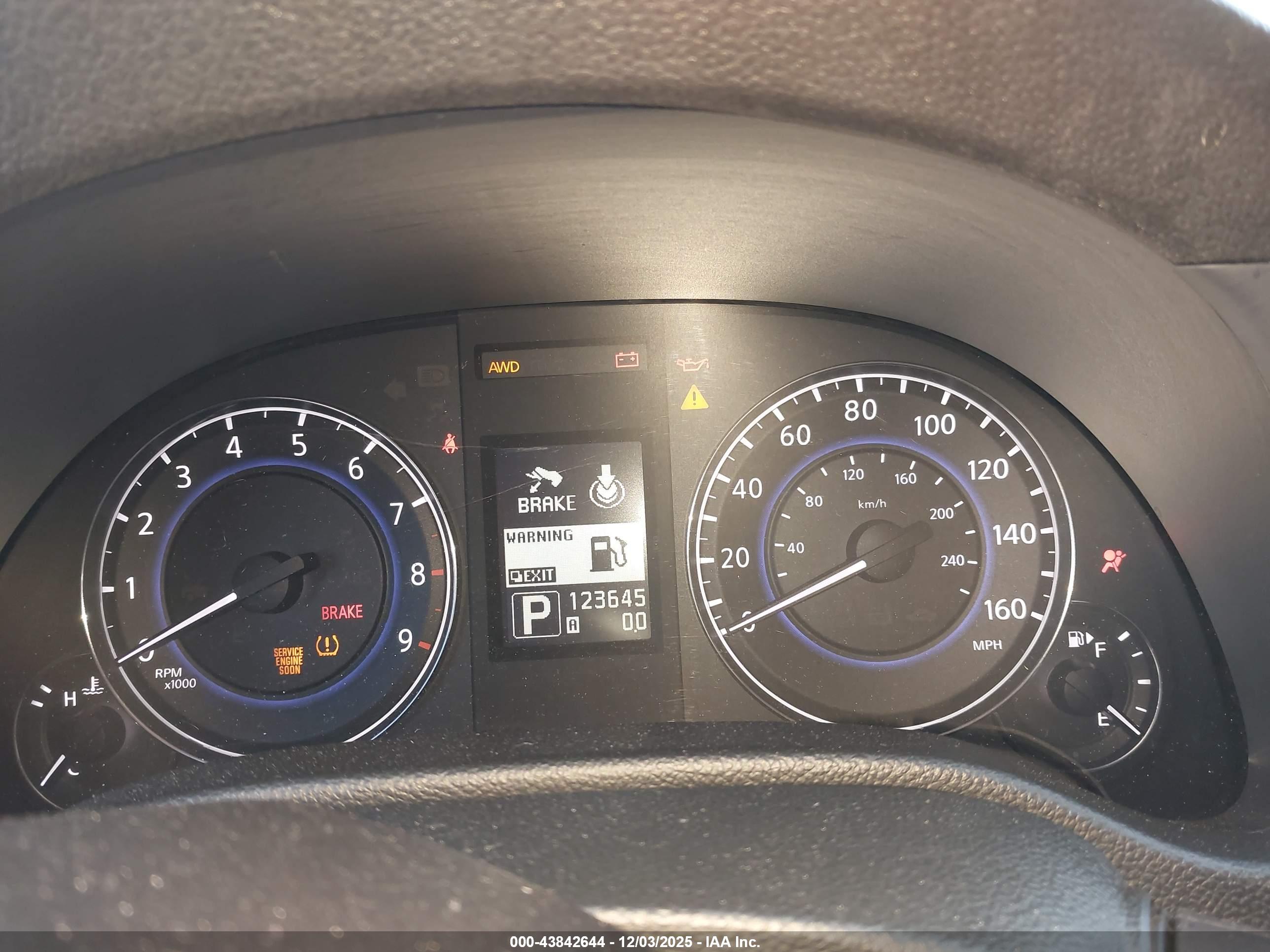 INFINITI G37X image 7