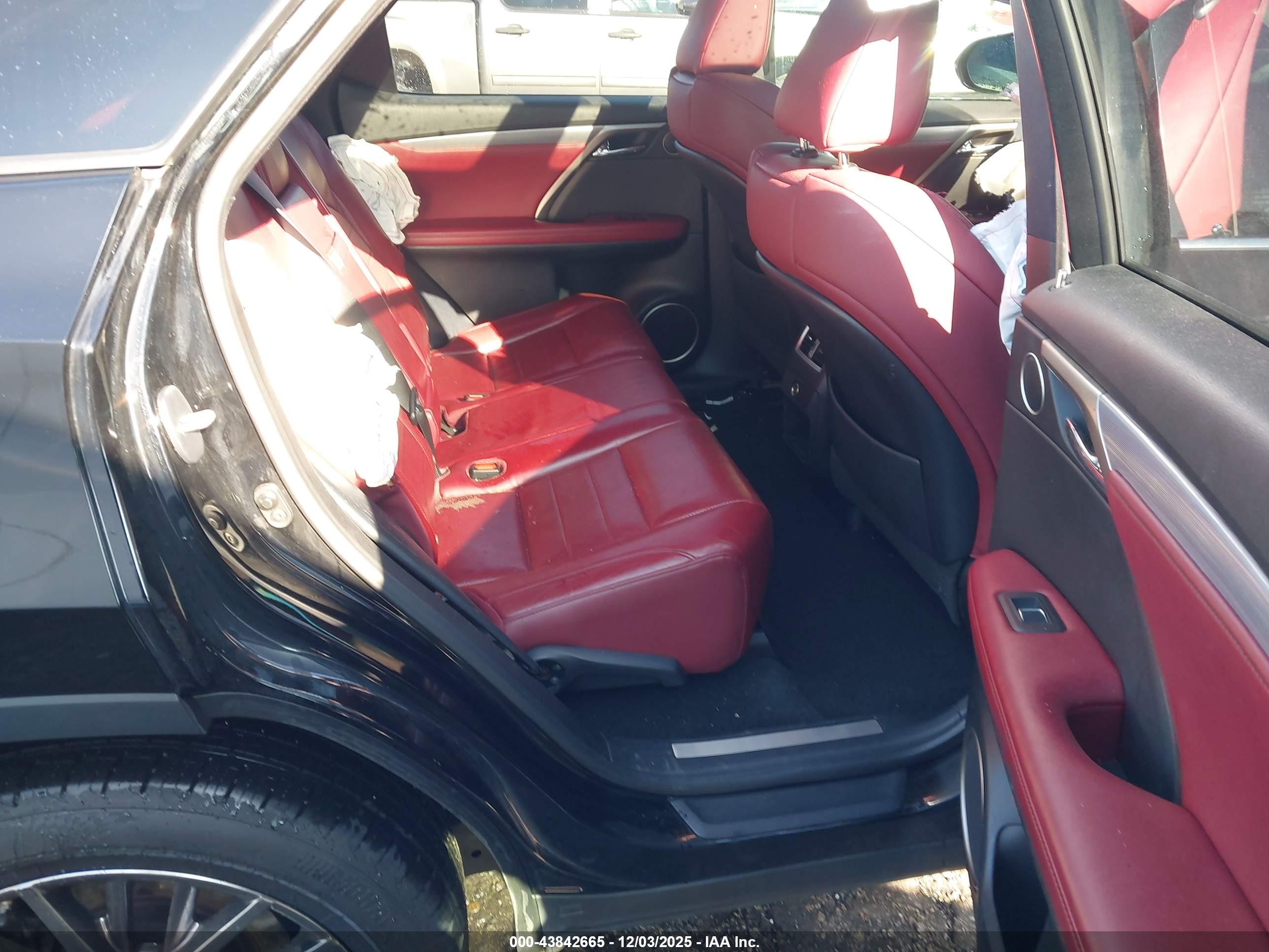 LEXUS RX image 8